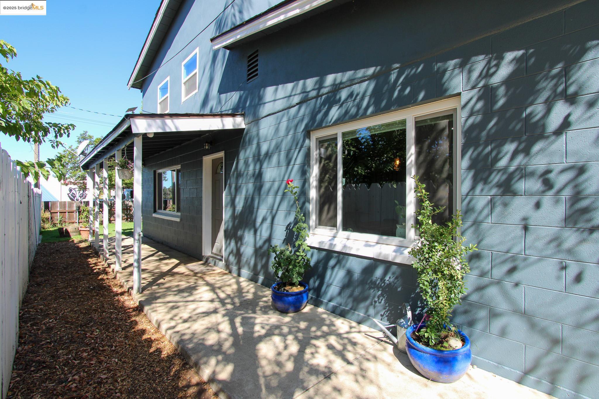 Detail Gallery Image 2 of 31 For 695 Stanislaus Ave, Angels Camp,  CA 95222 - 3 Beds | 1/1 Baths