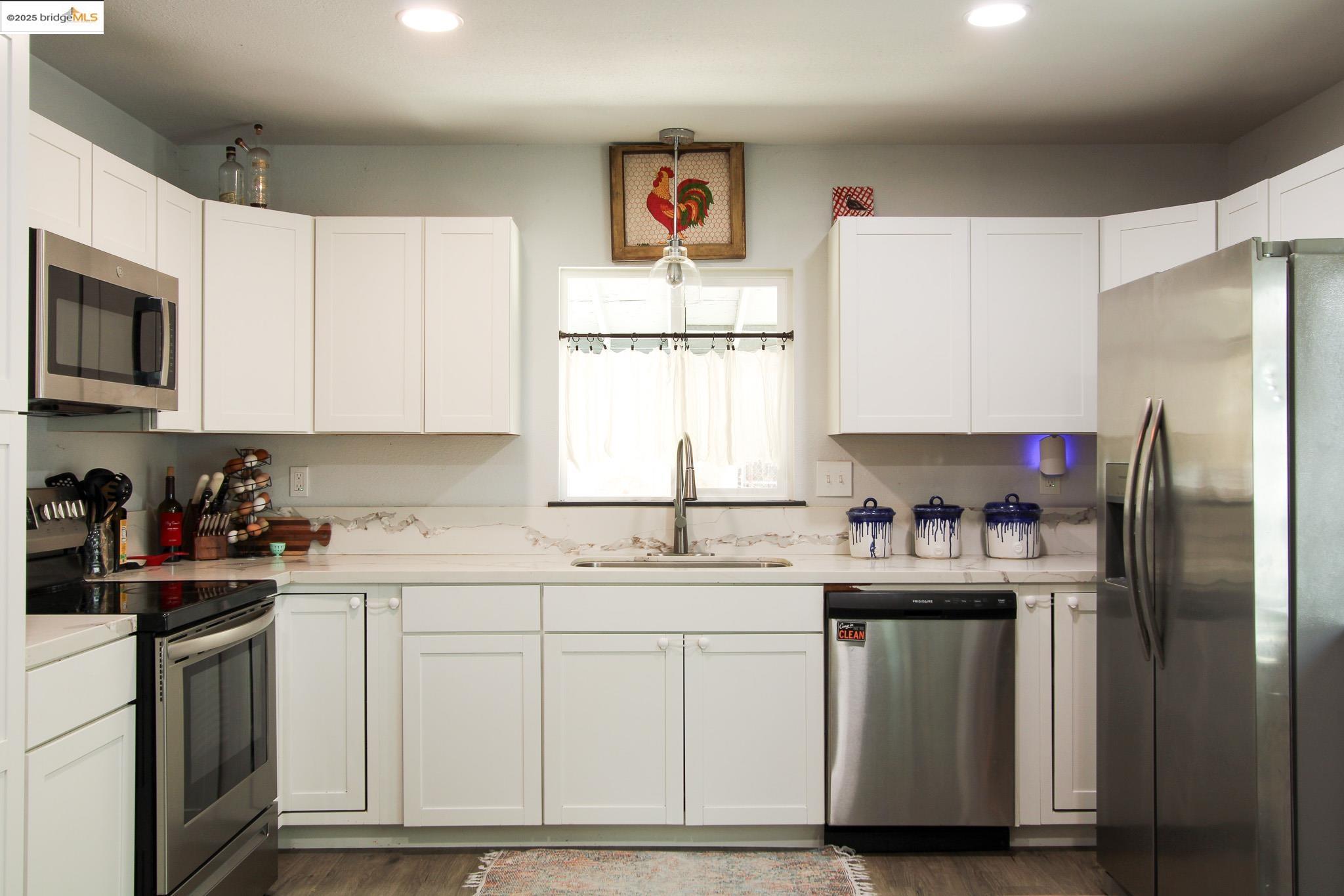 Detail Gallery Image 16 of 31 For 695 Stanislaus Ave, Angels Camp,  CA 95222 - 3 Beds | 1/1 Baths