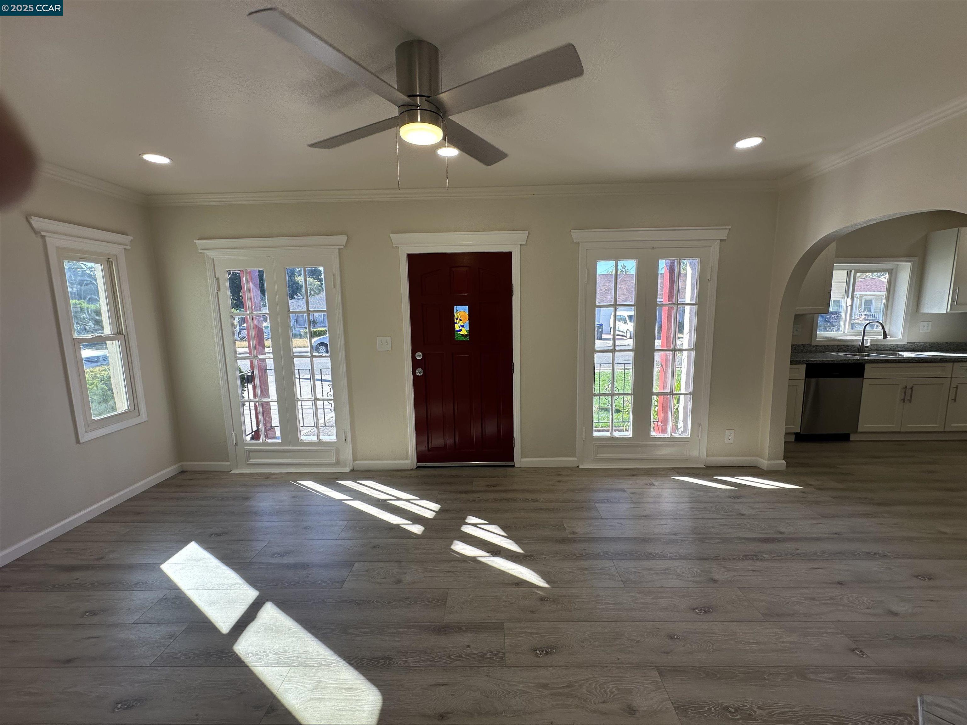 Detail Gallery Image 11 of 40 For 1560 170th Ave, Hayward,  CA 94541 - 3 Beds | 2 Baths