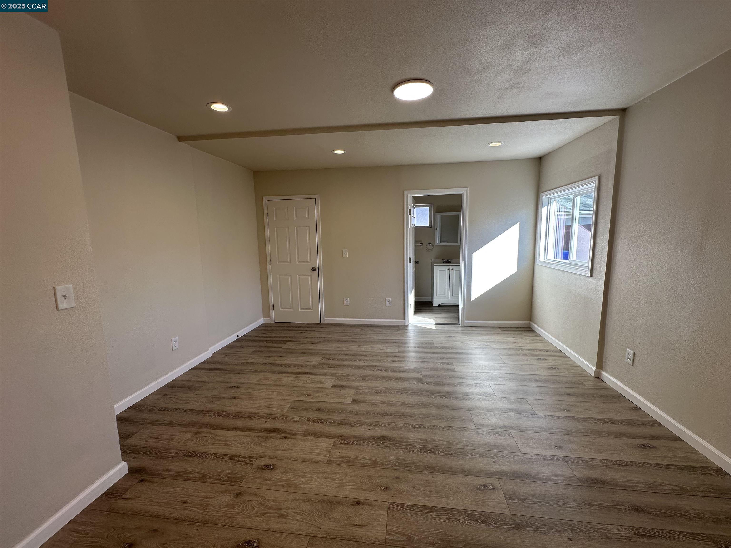 Detail Gallery Image 16 of 40 For 1560 170th Ave, Hayward,  CA 94541 - 3 Beds | 2 Baths