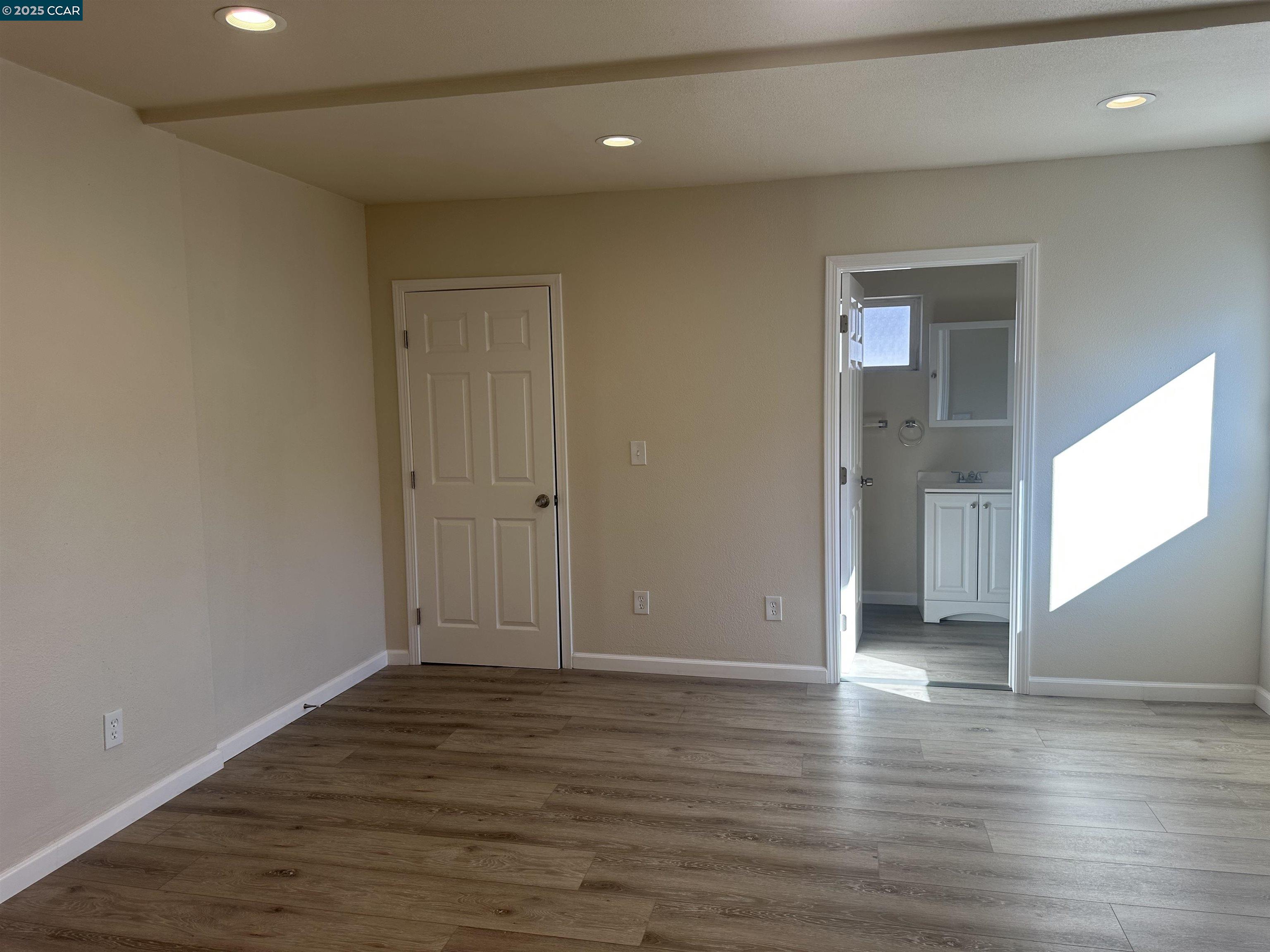 Detail Gallery Image 17 of 40 For 1560 170th Ave, Hayward,  CA 94541 - 3 Beds | 2 Baths