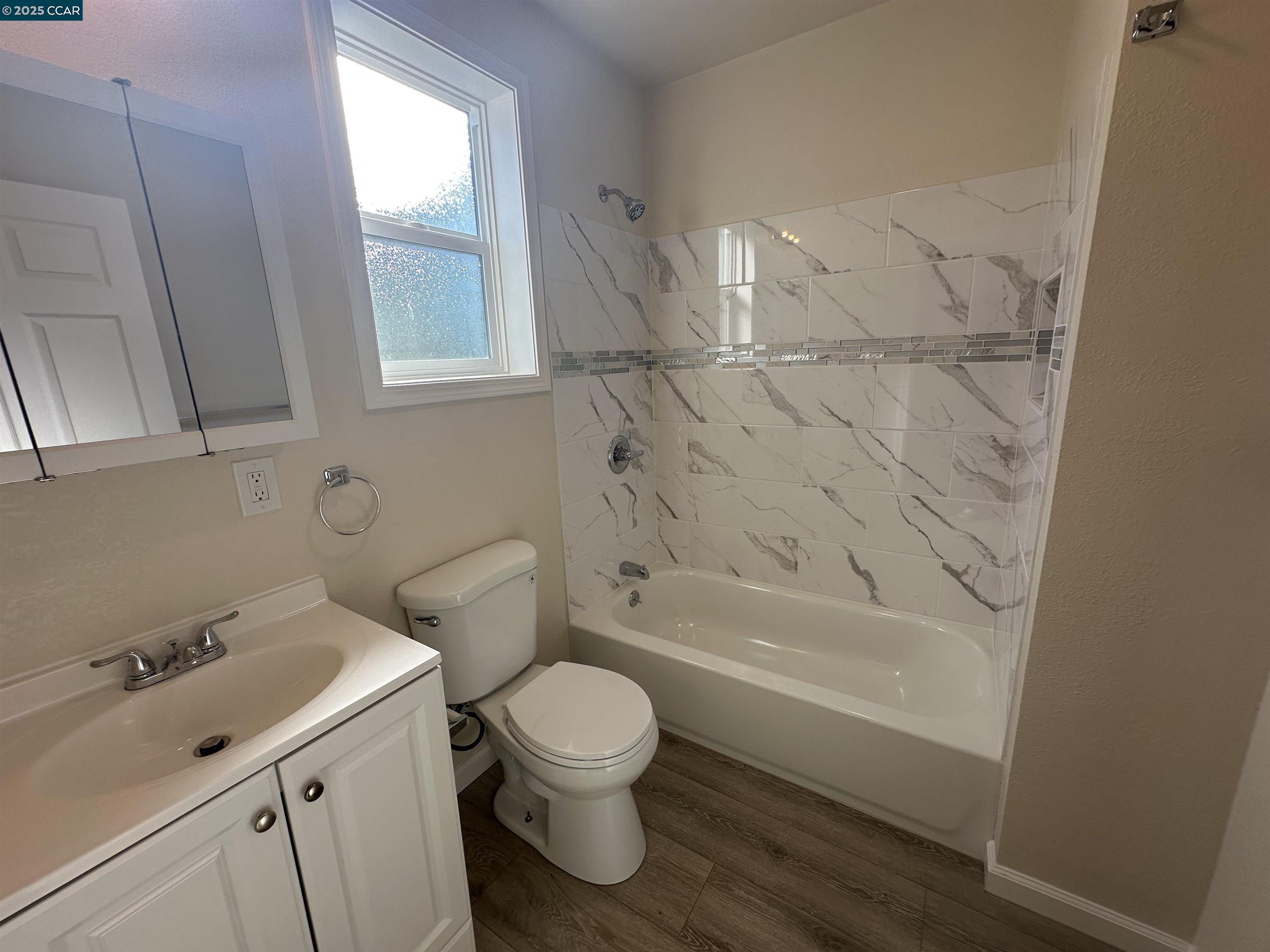 Detail Gallery Image 22 of 40 For 1560 170th Ave, Hayward,  CA 94541 - 3 Beds | 2 Baths