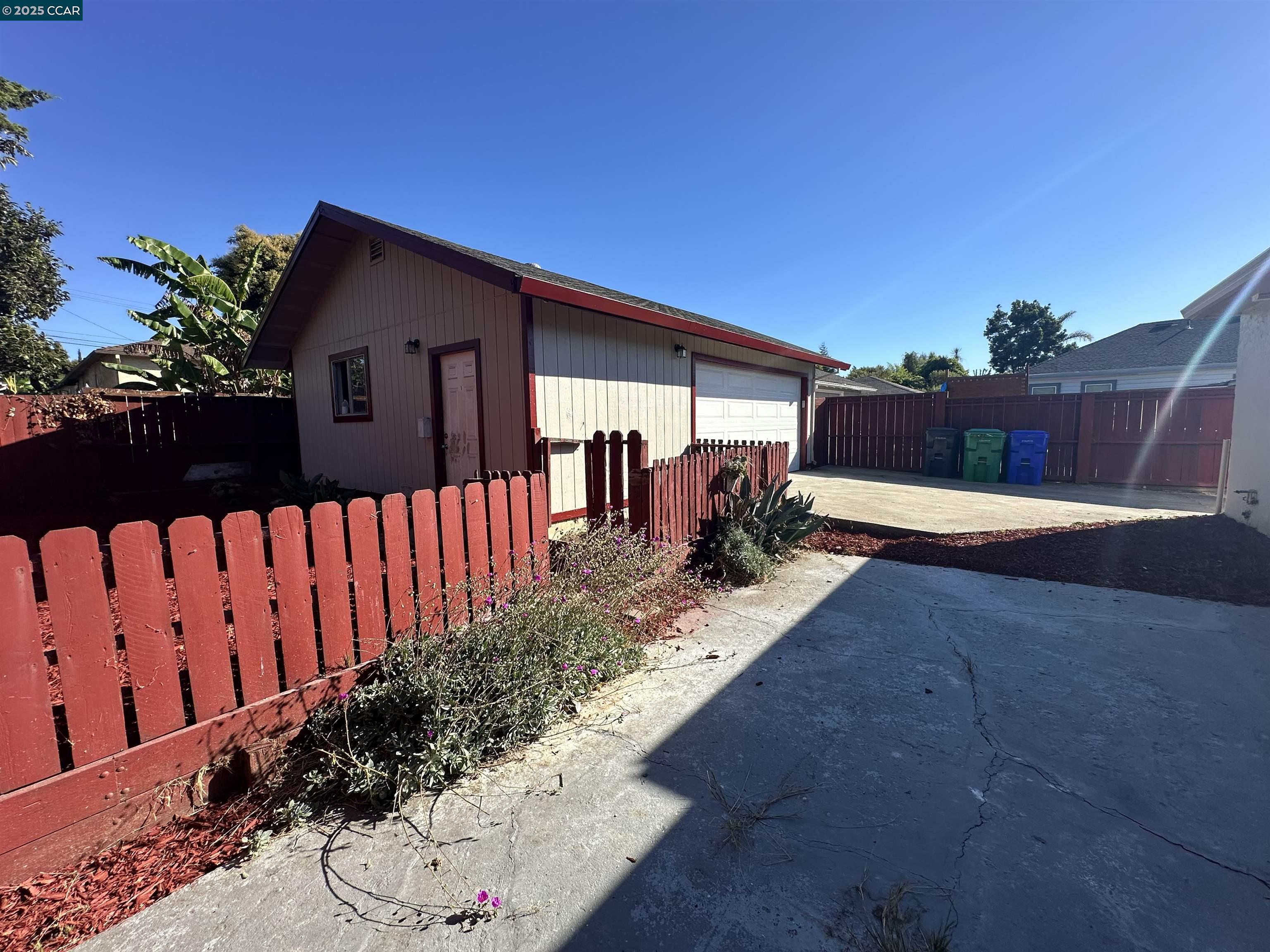 Detail Gallery Image 31 of 40 For 1560 170th Ave, Hayward,  CA 94541 - 3 Beds | 2 Baths