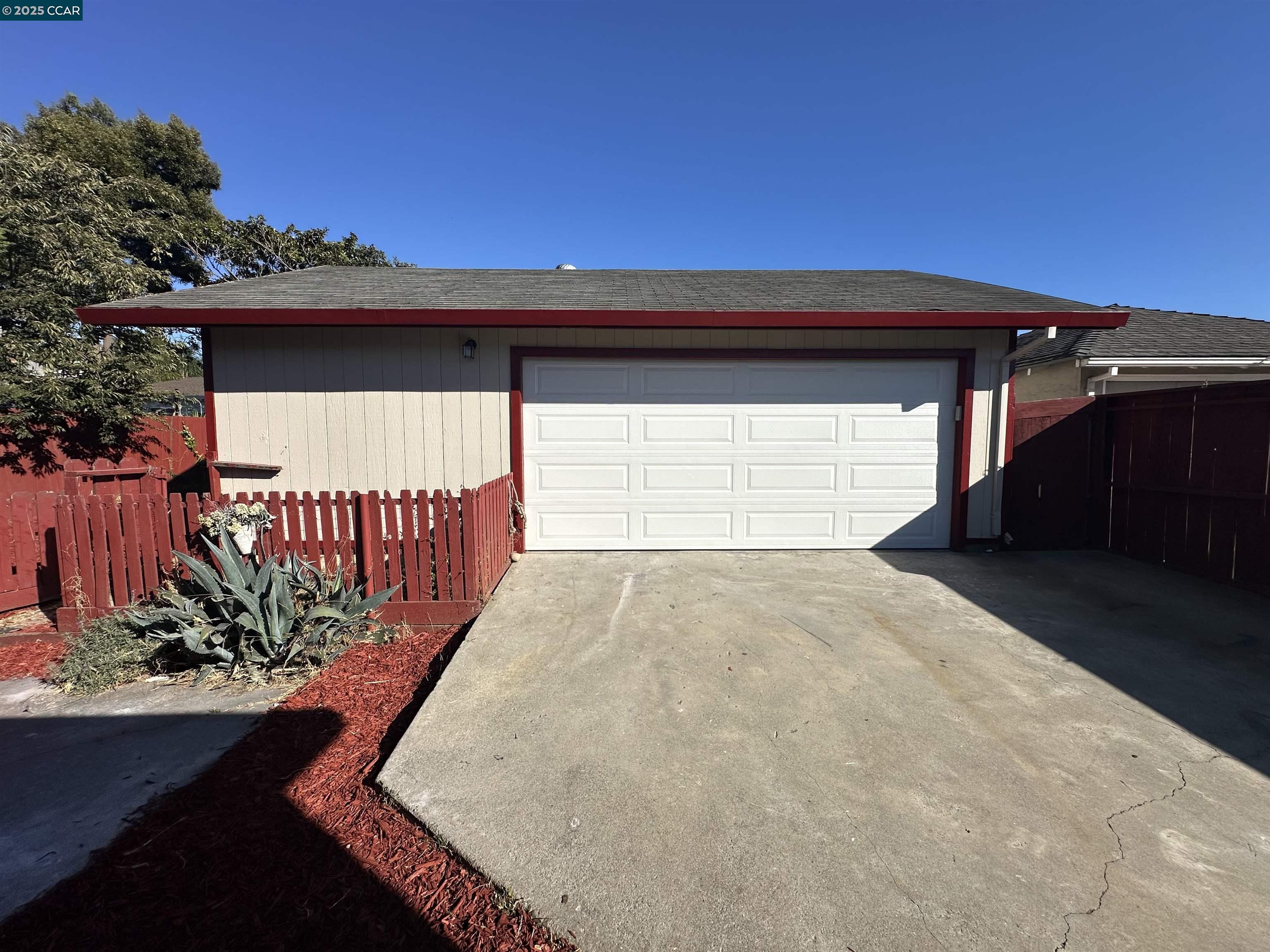 Detail Gallery Image 32 of 40 For 1560 170th Ave, Hayward,  CA 94541 - 3 Beds | 2 Baths