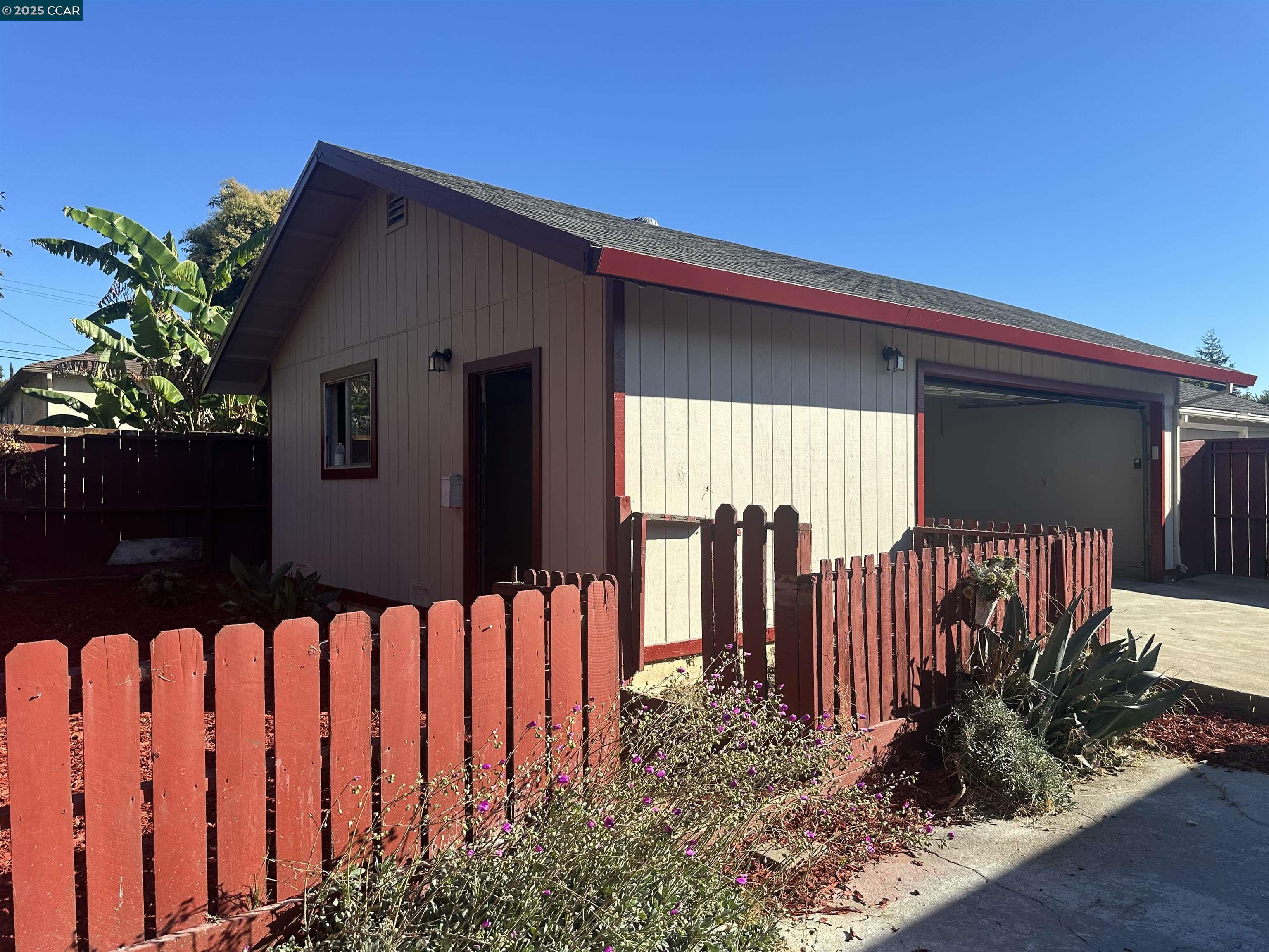 Detail Gallery Image 38 of 40 For 1560 170th Ave, Hayward,  CA 94541 - 3 Beds | 2 Baths