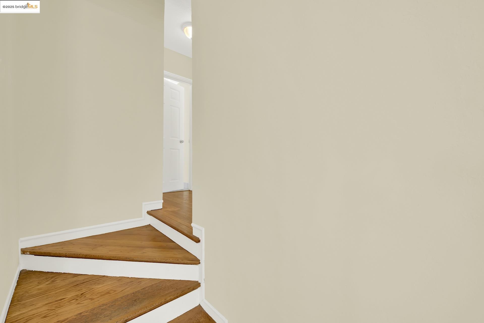 Detail Gallery Image 15 of 37 For 8010 Ney Ave, Oakland,  CA 94605 - 2 Beds | 1 Baths