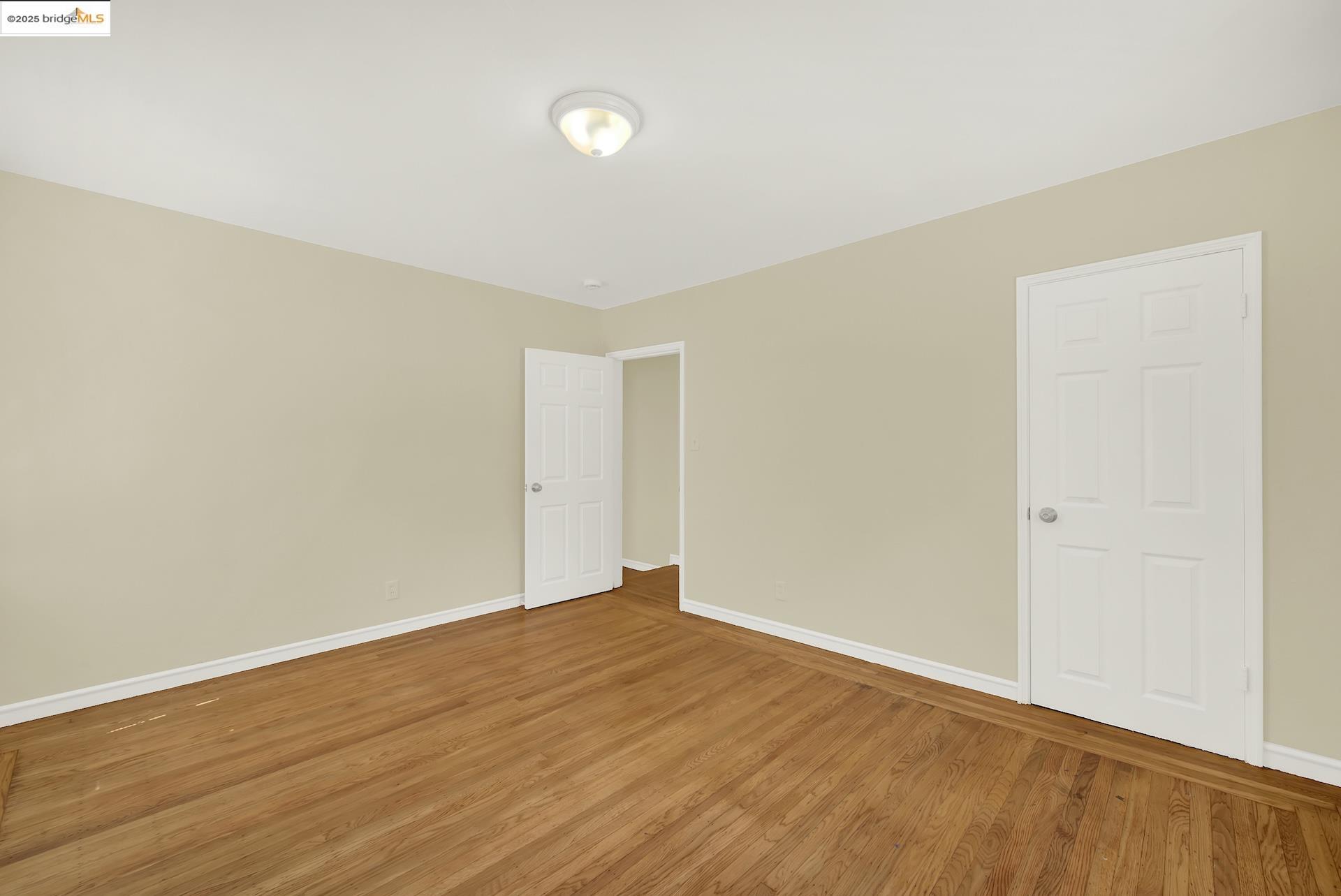 Detail Gallery Image 20 of 37 For 8010 Ney Ave, Oakland,  CA 94605 - 2 Beds | 1 Baths