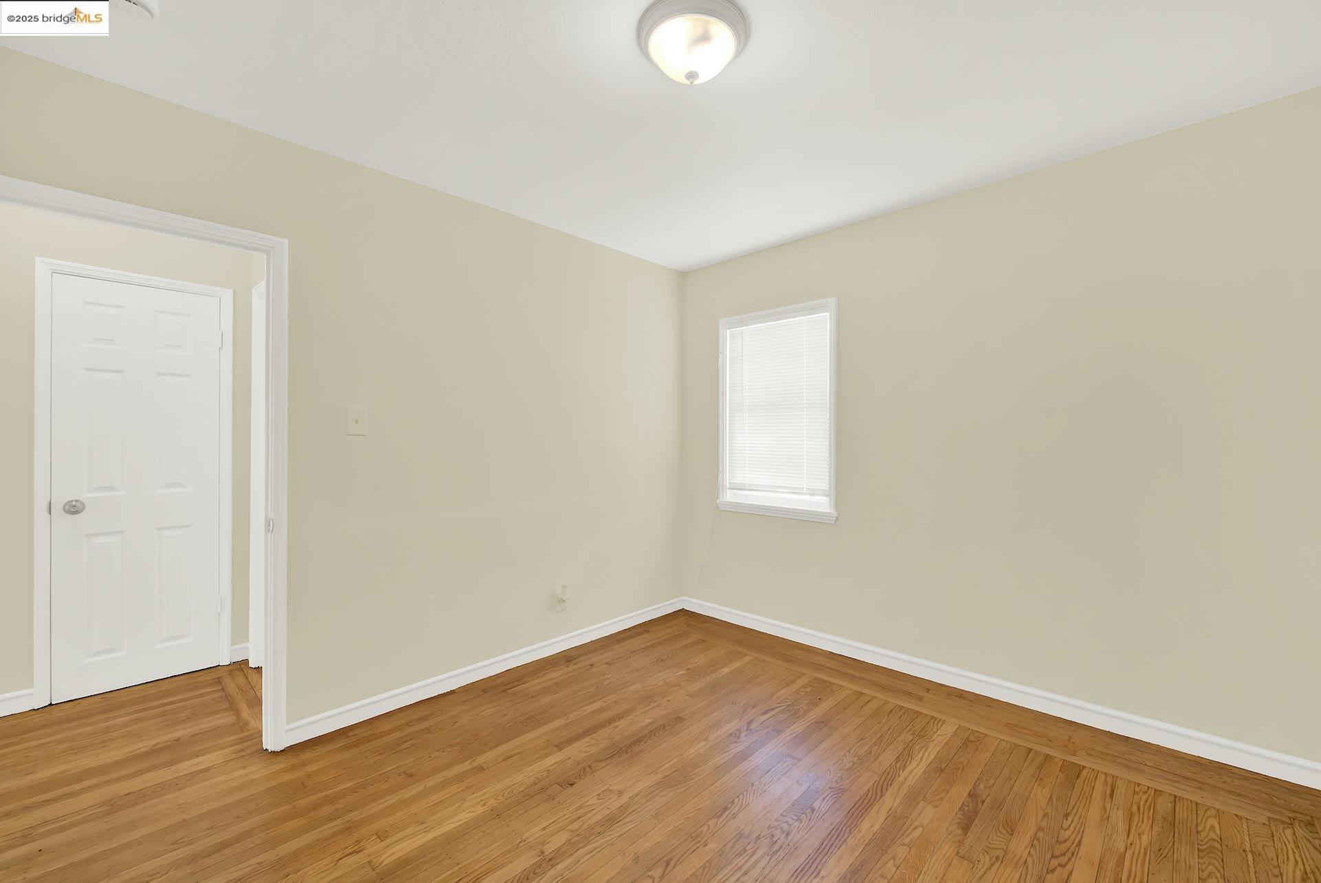 Detail Gallery Image 23 of 37 For 8010 Ney Ave, Oakland,  CA 94605 - 2 Beds | 1 Baths