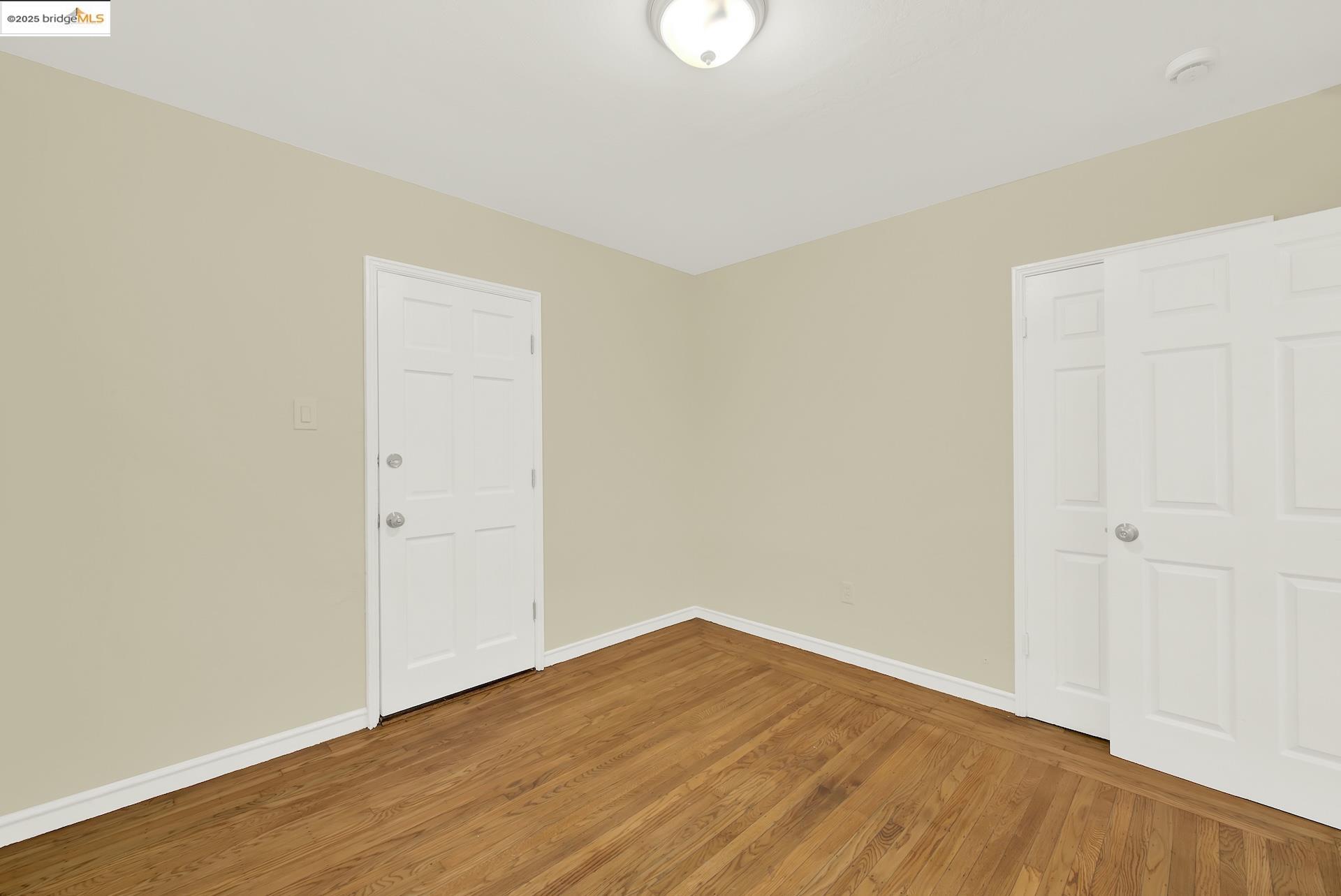 Detail Gallery Image 24 of 37 For 8010 Ney Ave, Oakland,  CA 94605 - 2 Beds | 1 Baths