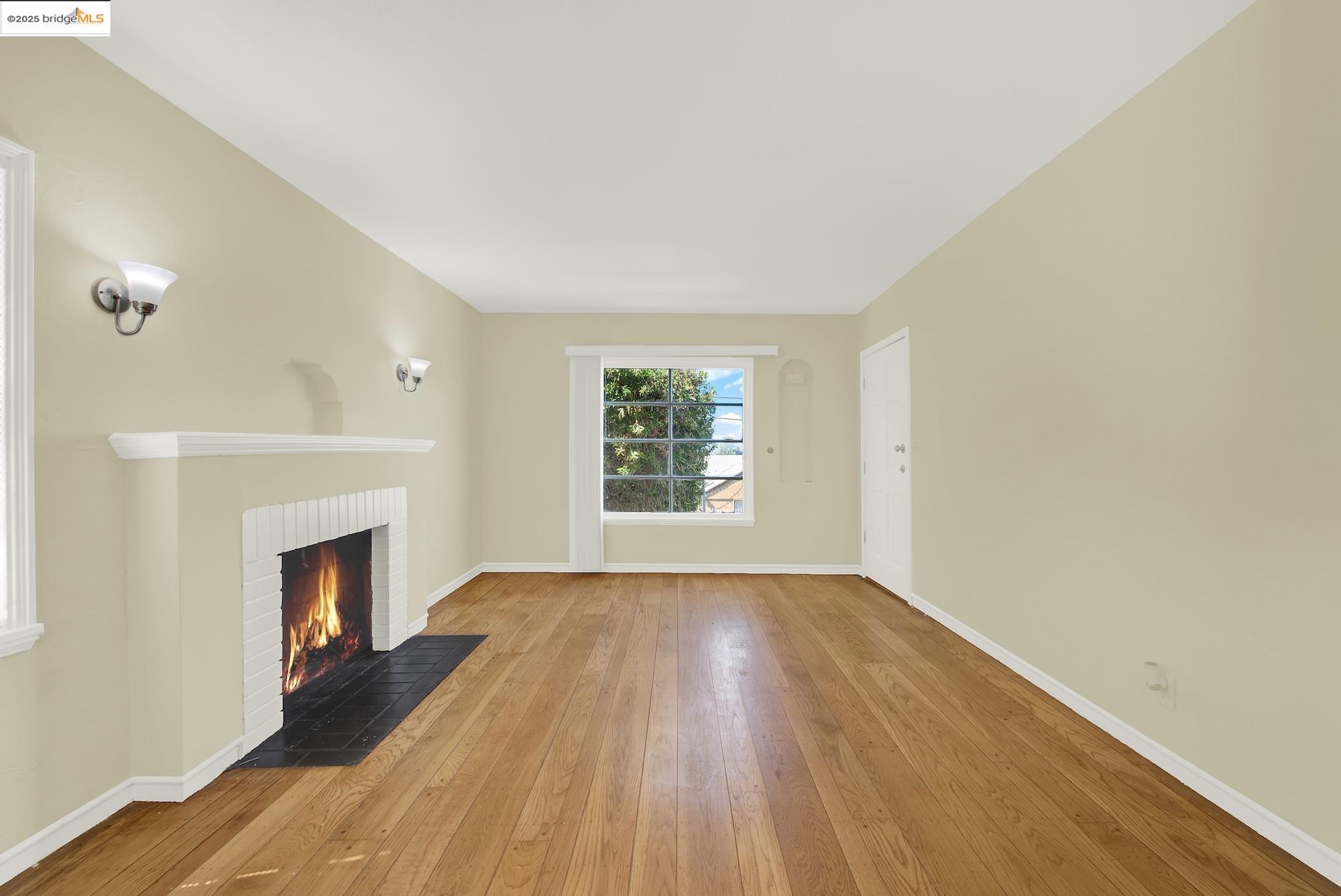Detail Gallery Image 7 of 37 For 8010 Ney Ave, Oakland,  CA 94605 - 2 Beds | 1 Baths