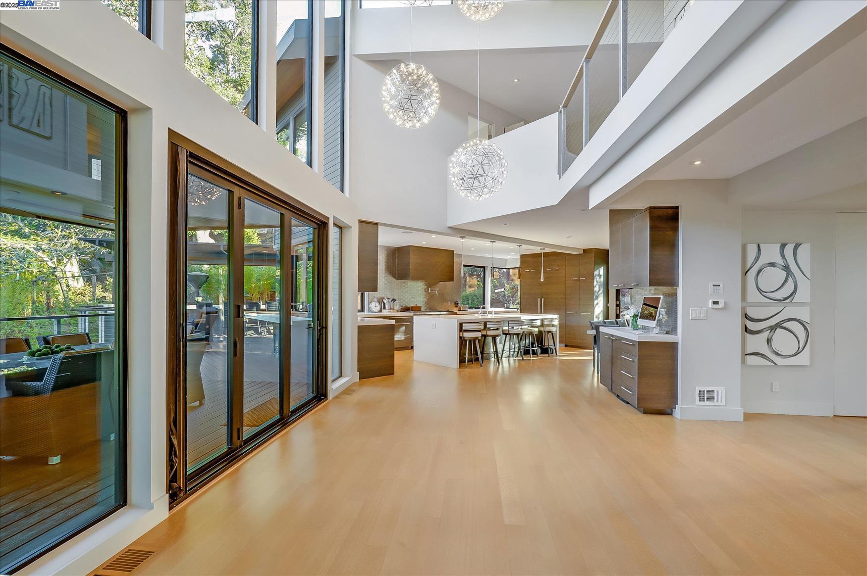 Detail Gallery Image 11 of 40 For Los Dedos Rd, Orinda,  CA 94563 - 4 Beds | 4/1 Baths