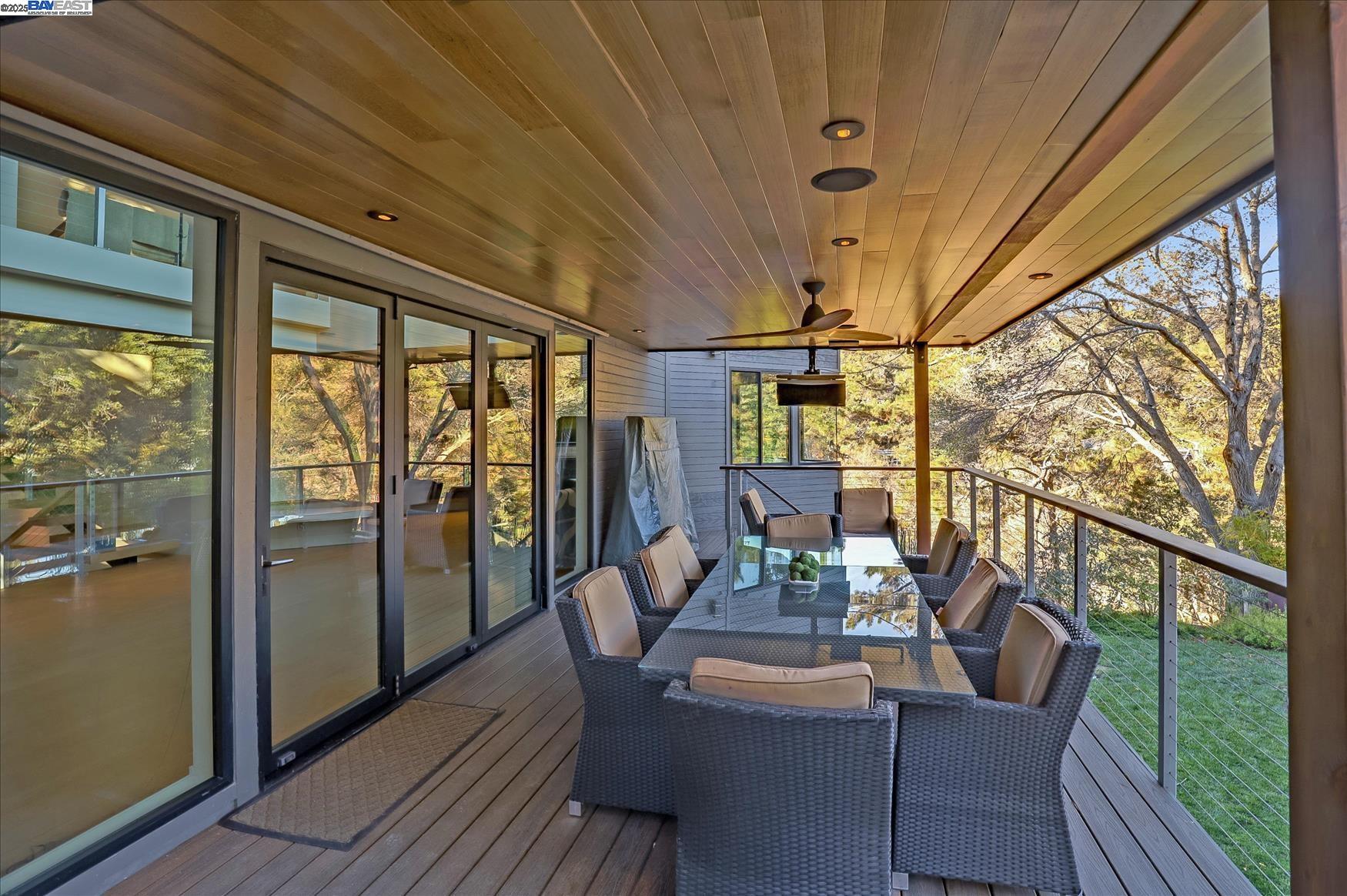 Detail Gallery Image 23 of 40 For Los Dedos Rd, Orinda,  CA 94563 - 4 Beds | 4/1 Baths