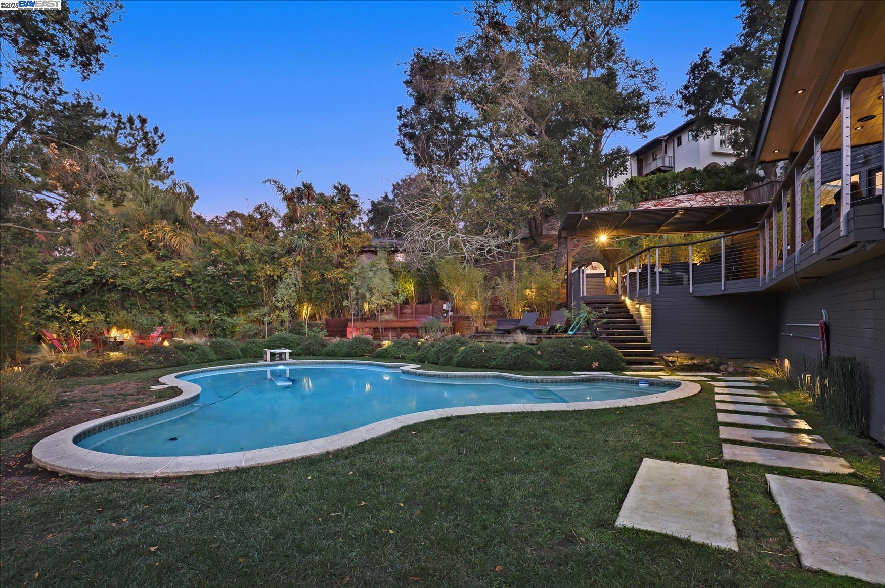 Detail Gallery Image 36 of 40 For Los Dedos Rd, Orinda,  CA 94563 - 4 Beds | 4/1 Baths