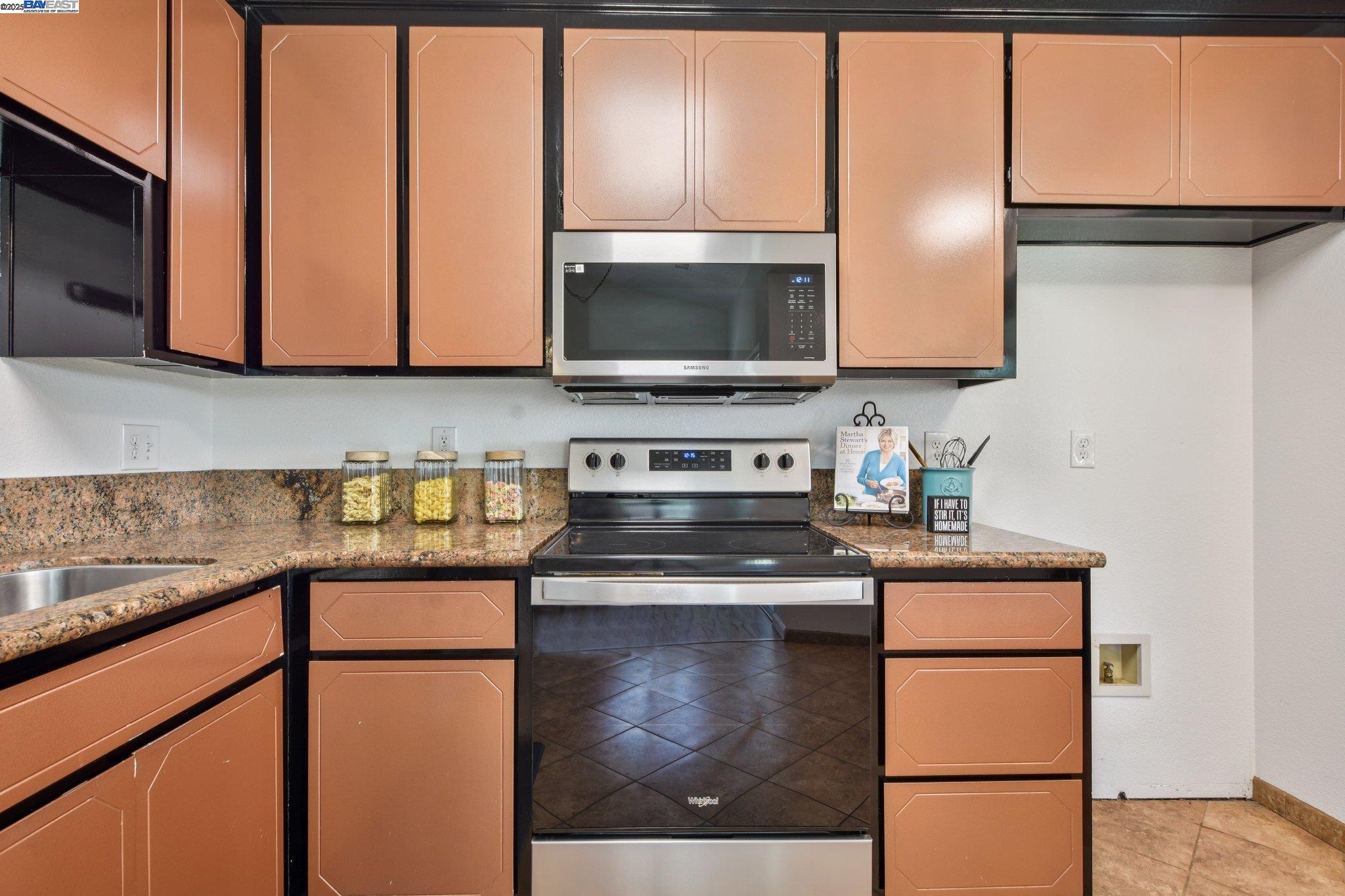 Detail Gallery Image 10 of 42 For 1332 Corodon St, Walnut Grove,  CA 95690 - 3 Beds | 2 Baths