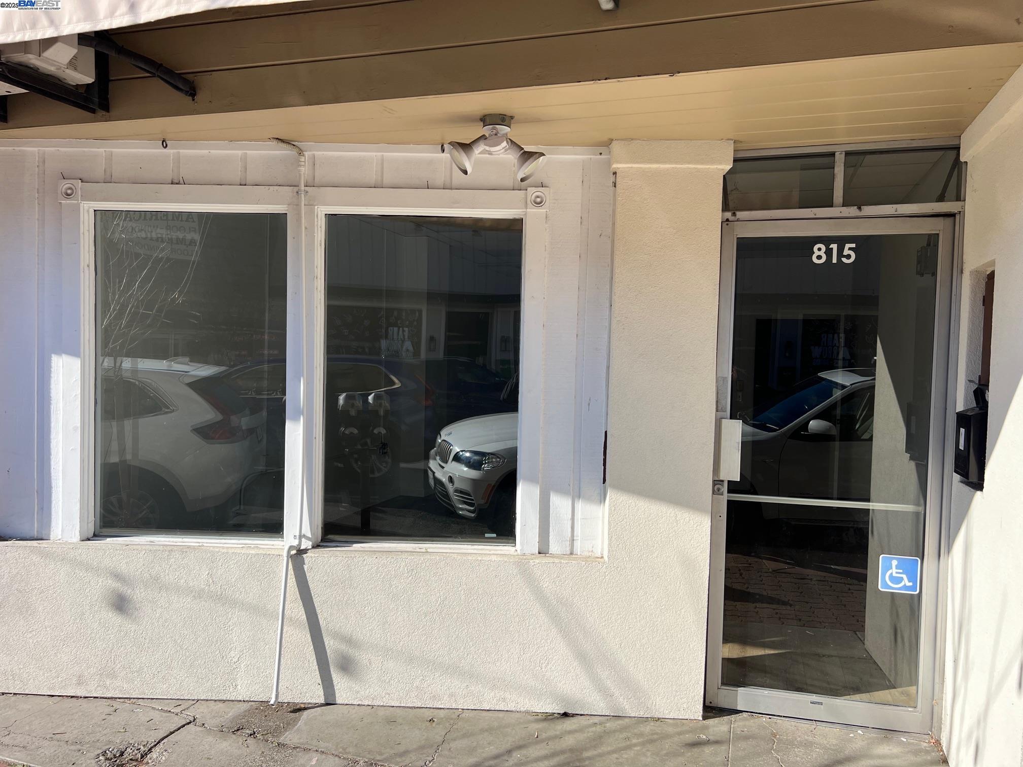 Detail Gallery Image 2 of 10 For 815 Main Street, Martinez,  CA 94553 - – Beds | – Baths