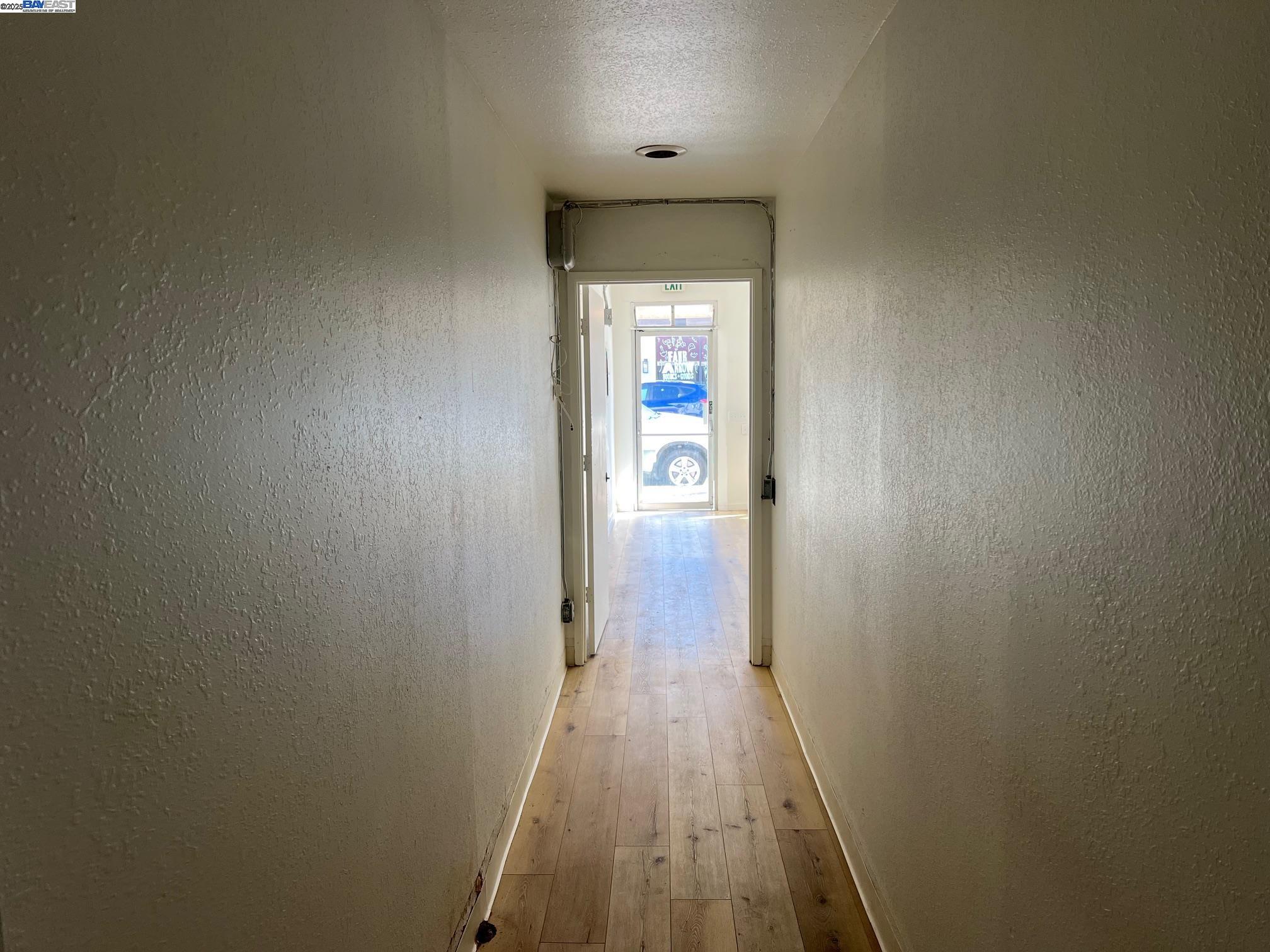 Detail Gallery Image 8 of 10 For 815 Main Street, Martinez,  CA 94553 - – Beds | – Baths