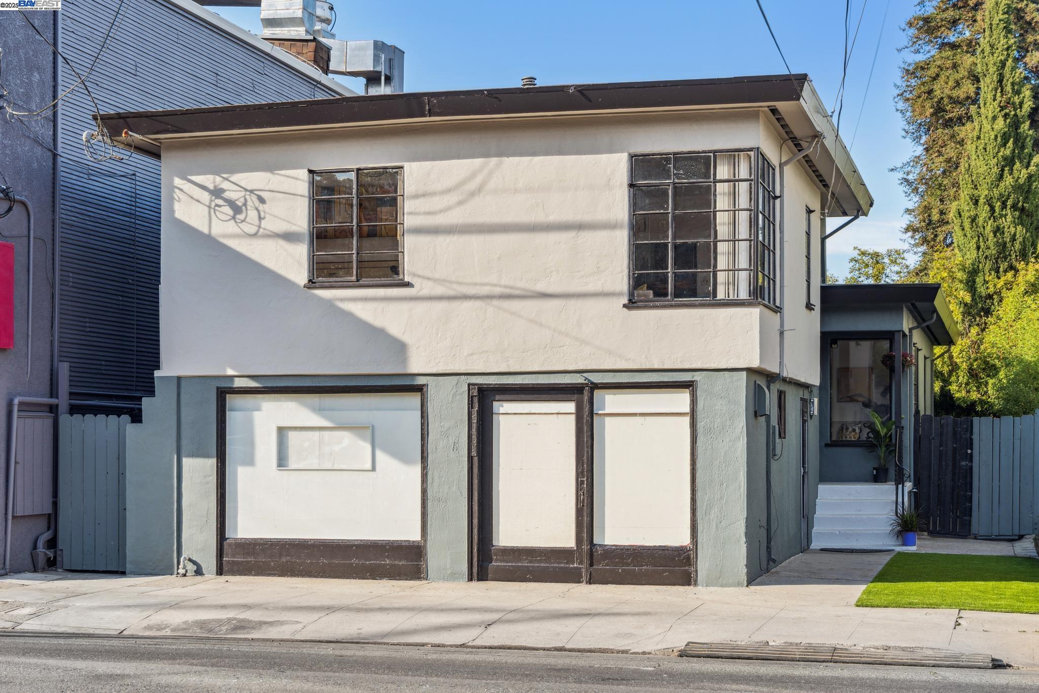 Detail Gallery Image 1 of 35 For 2109 Lincoln Ave, Alameda,  CA 94501 - – Beds | – Baths