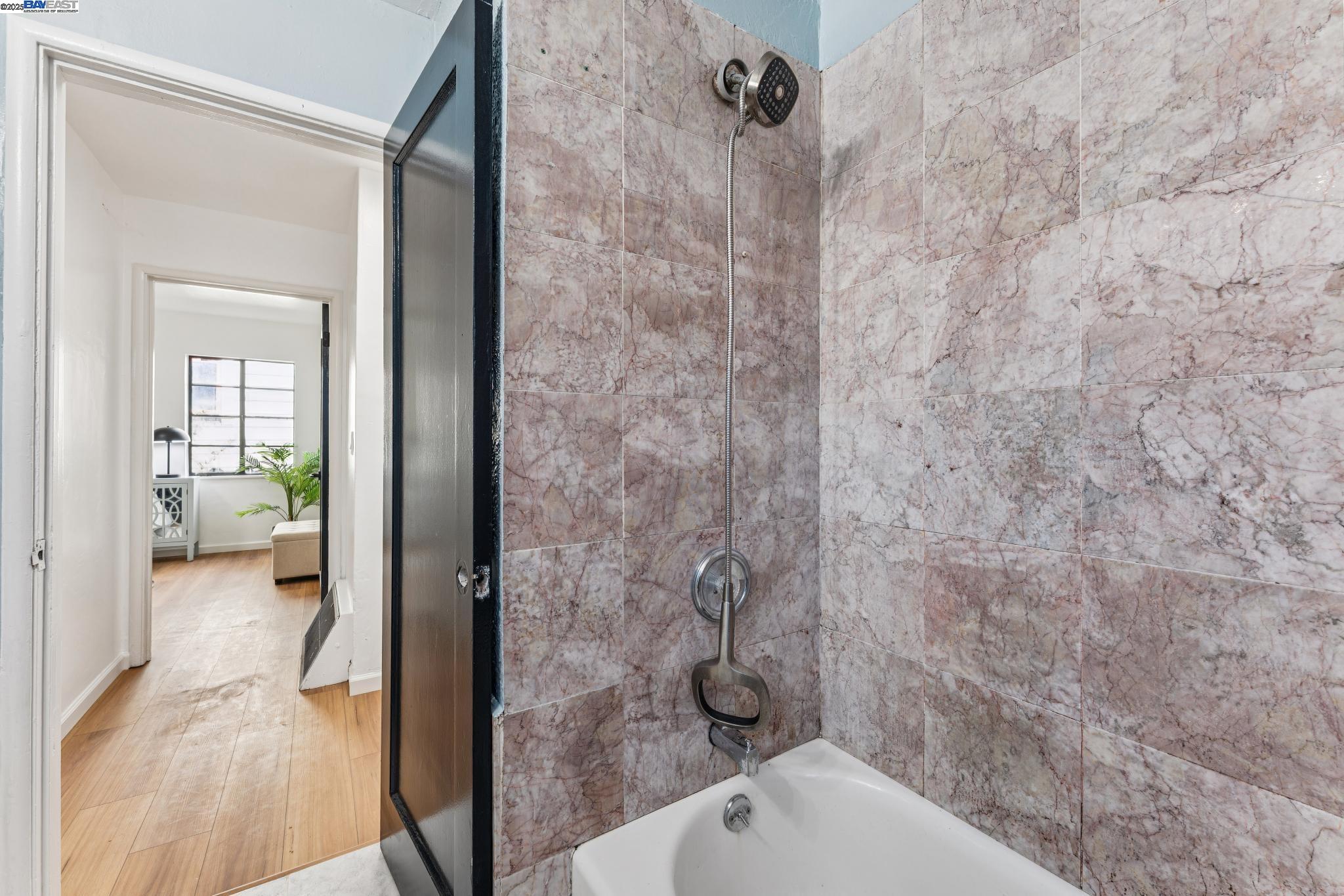 Detail Gallery Image 13 of 35 For 2109 Lincoln Ave, Alameda,  CA 94501 - – Beds | – Baths