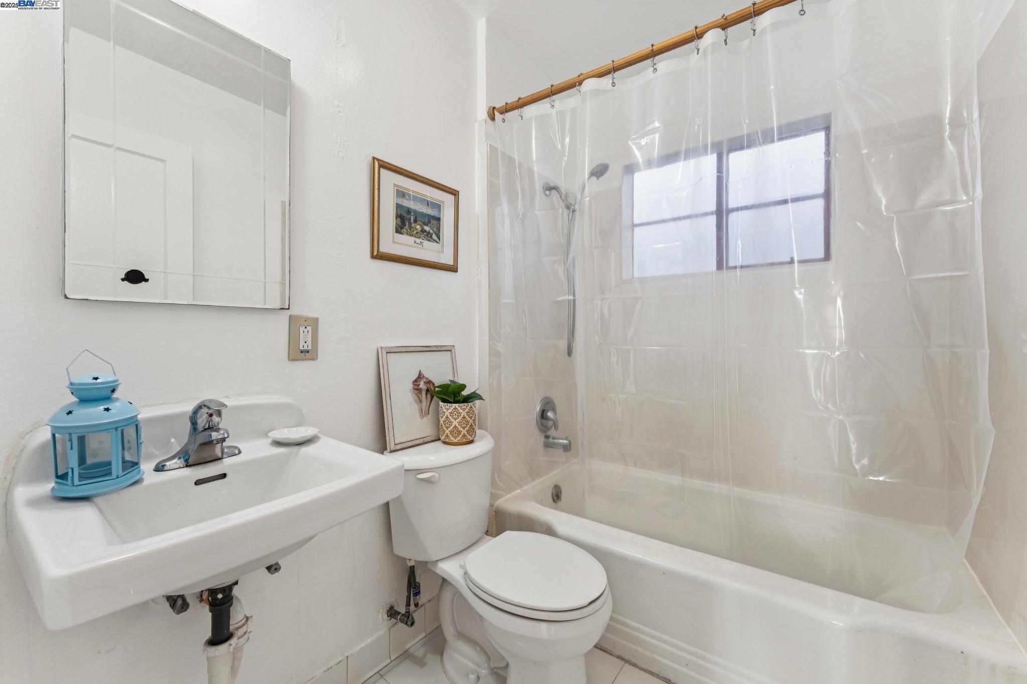 Detail Gallery Image 26 of 35 For 2109 Lincoln Ave, Alameda,  CA 94501 - – Beds | – Baths