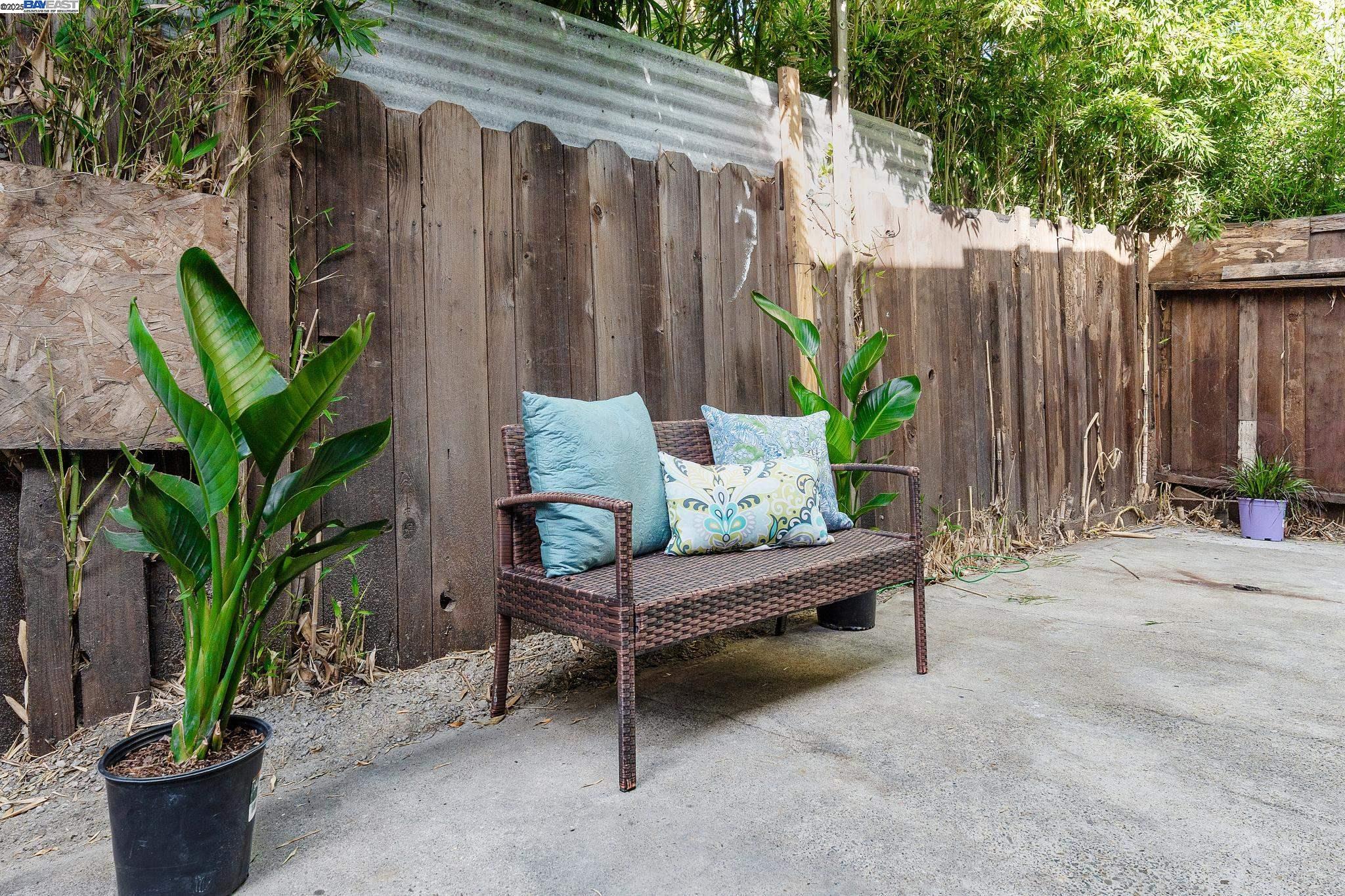Detail Gallery Image 31 of 35 For 2109 Lincoln Ave, Alameda,  CA 94501 - – Beds | – Baths