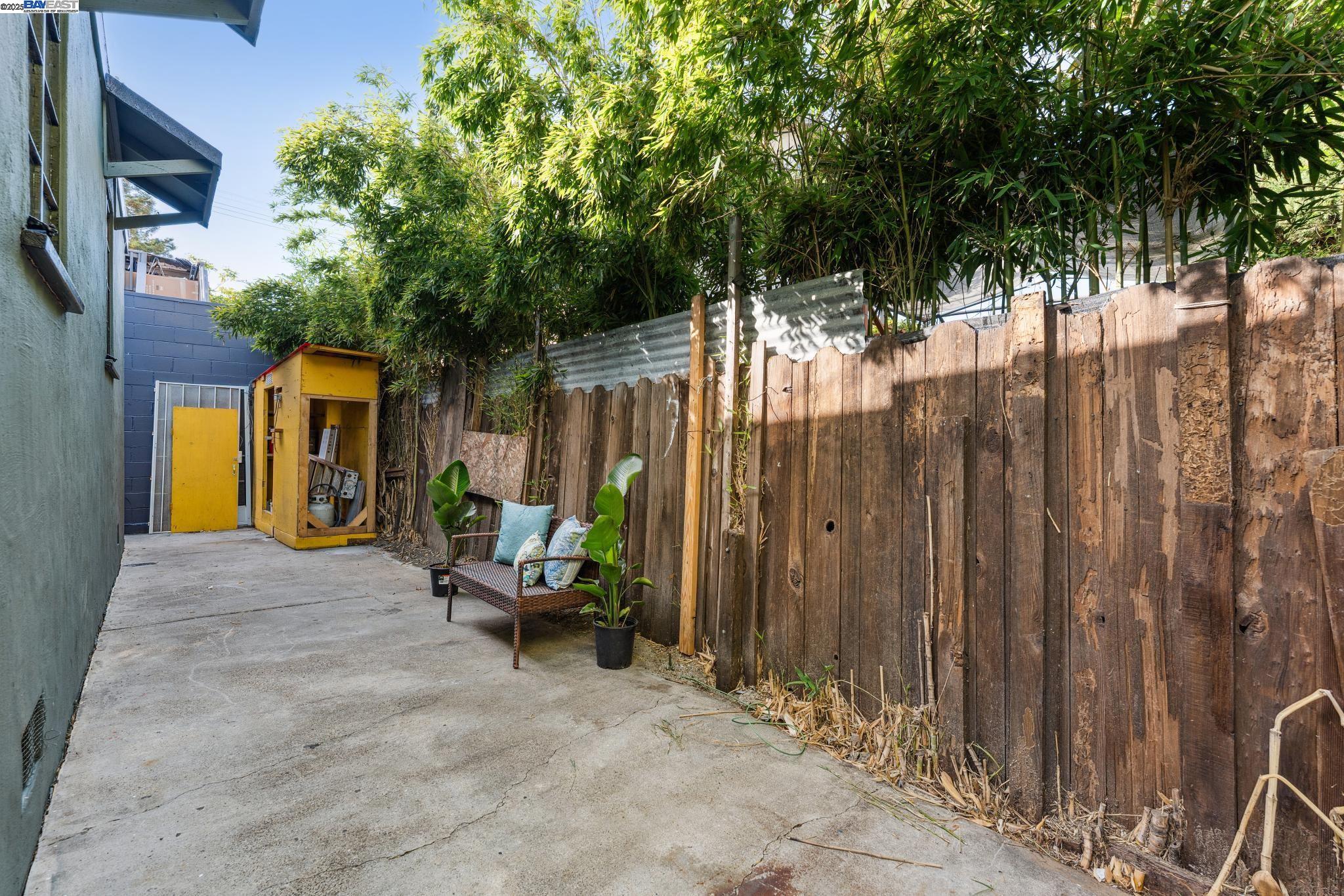 Detail Gallery Image 34 of 35 For 2109 Lincoln Ave, Alameda,  CA 94501 - – Beds | – Baths