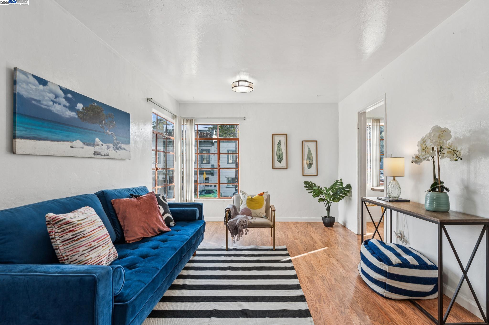 Detail Gallery Image 21 of 38 For 2109 Lincoln Ave, Alameda,  CA 94501 - 4 Beds | 3 Baths