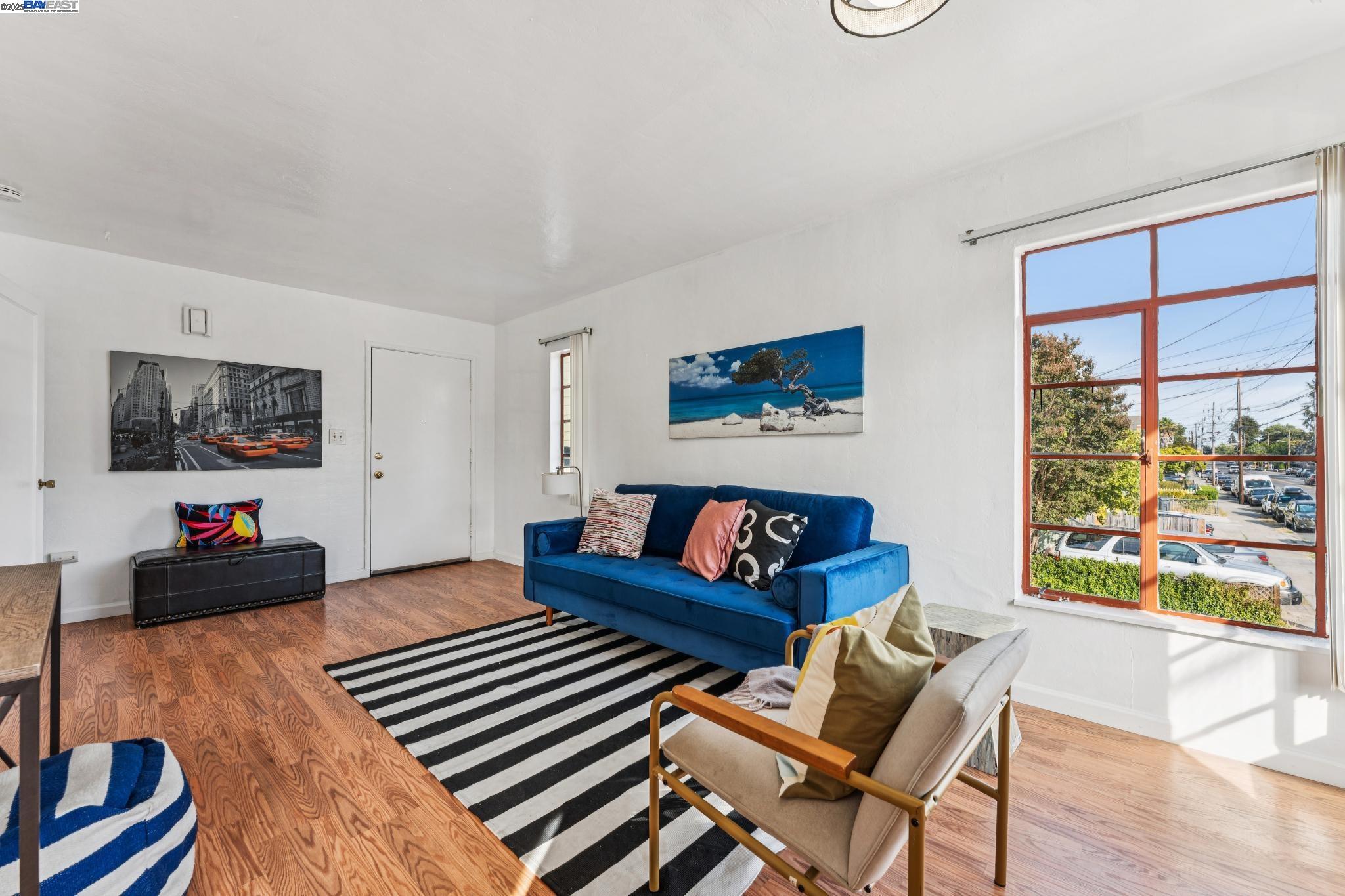 Detail Gallery Image 22 of 38 For 2109 Lincoln Ave, Alameda,  CA 94501 - 4 Beds | 3 Baths