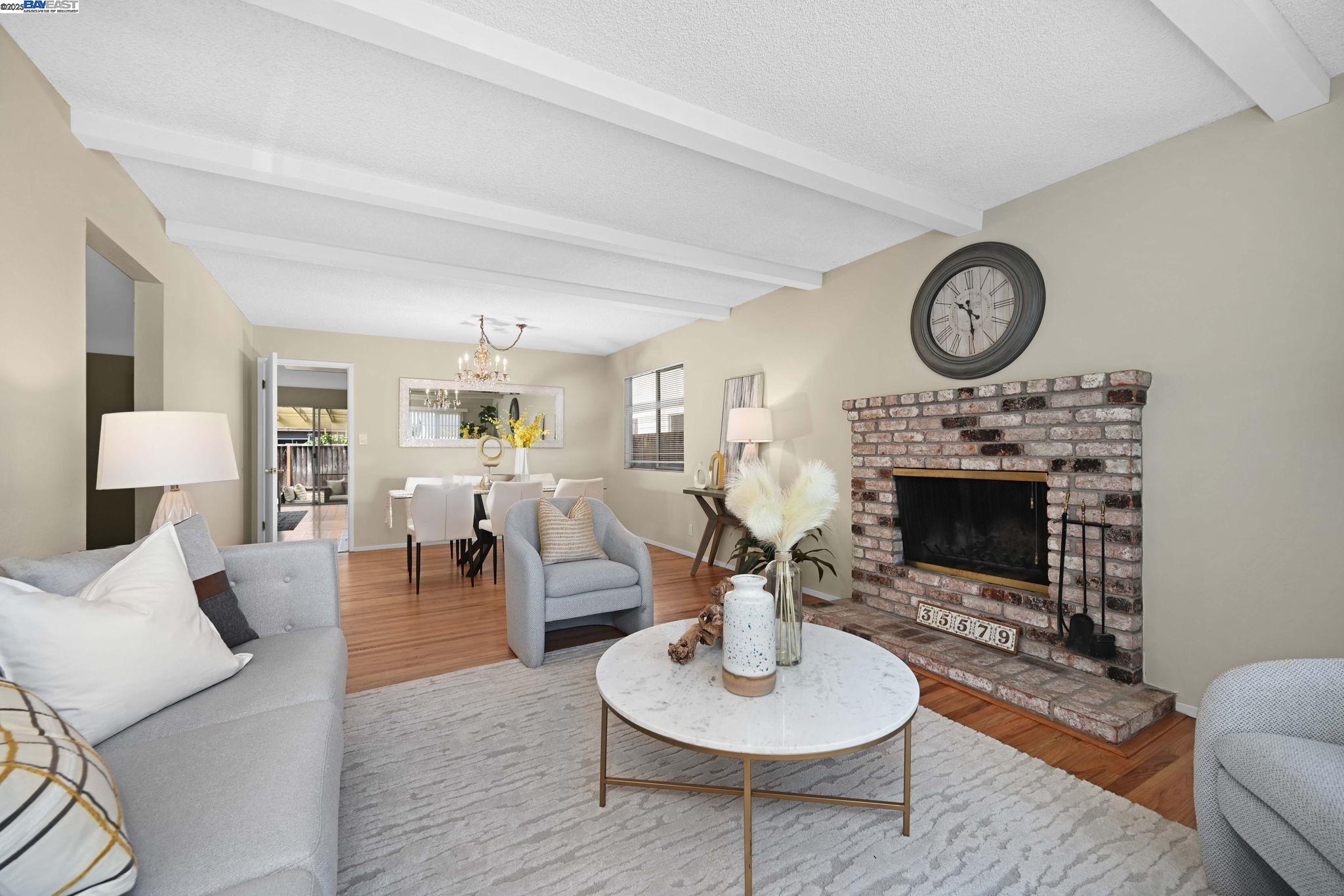 Detail Gallery Image 6 of 31 For 35579 Morley Pl, Fremont,  CA 94536 - 4 Beds | 2 Baths