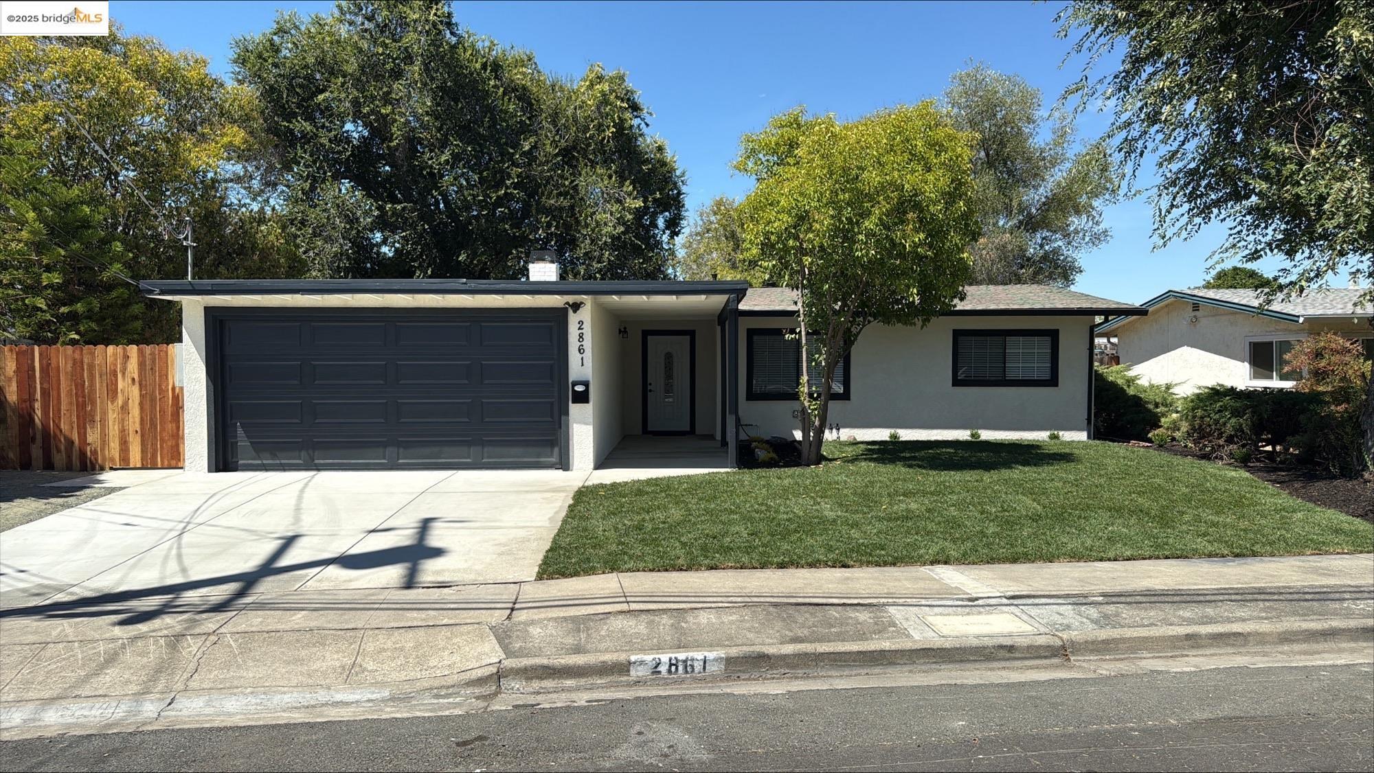 Detail Gallery Image 1 of 1 For 2861 Richard Ave, Concord,  CA 94520 - 3 Beds | 2 Baths