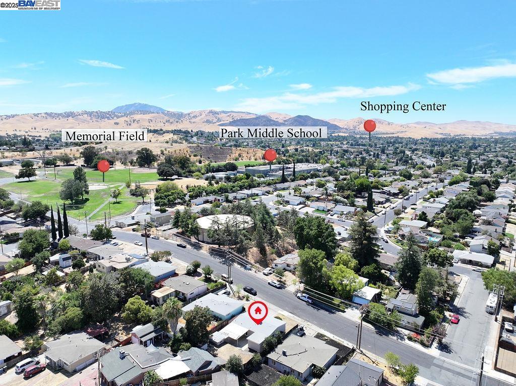 Detail Gallery Image 4 of 25 For 2809 D St, Antioch,  CA 94509 - 2 Beds | 2 Baths