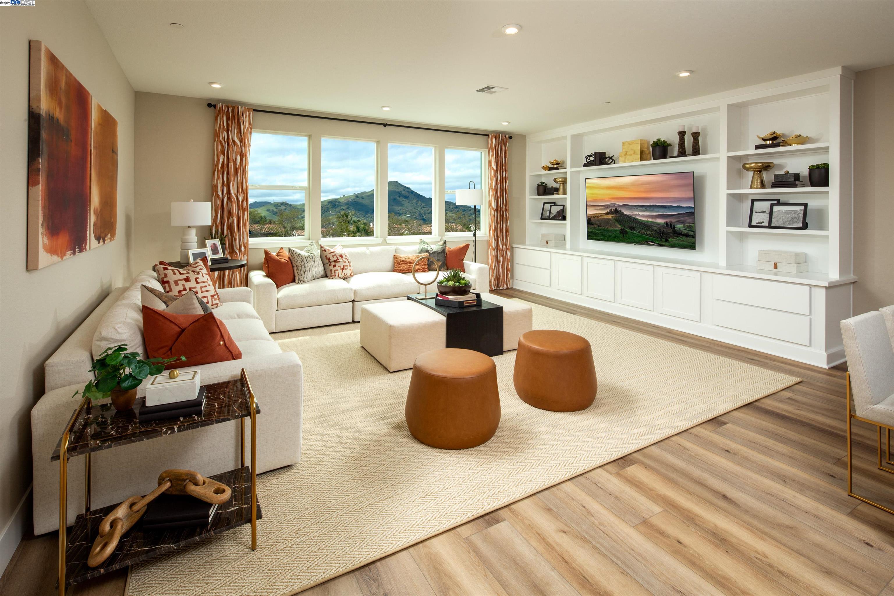 Detail Gallery Image 11 of 18 For 964 Blaise Lane #1004,  Morgan Hill,  CA 95037 - 3 Beds | 3/1 Baths