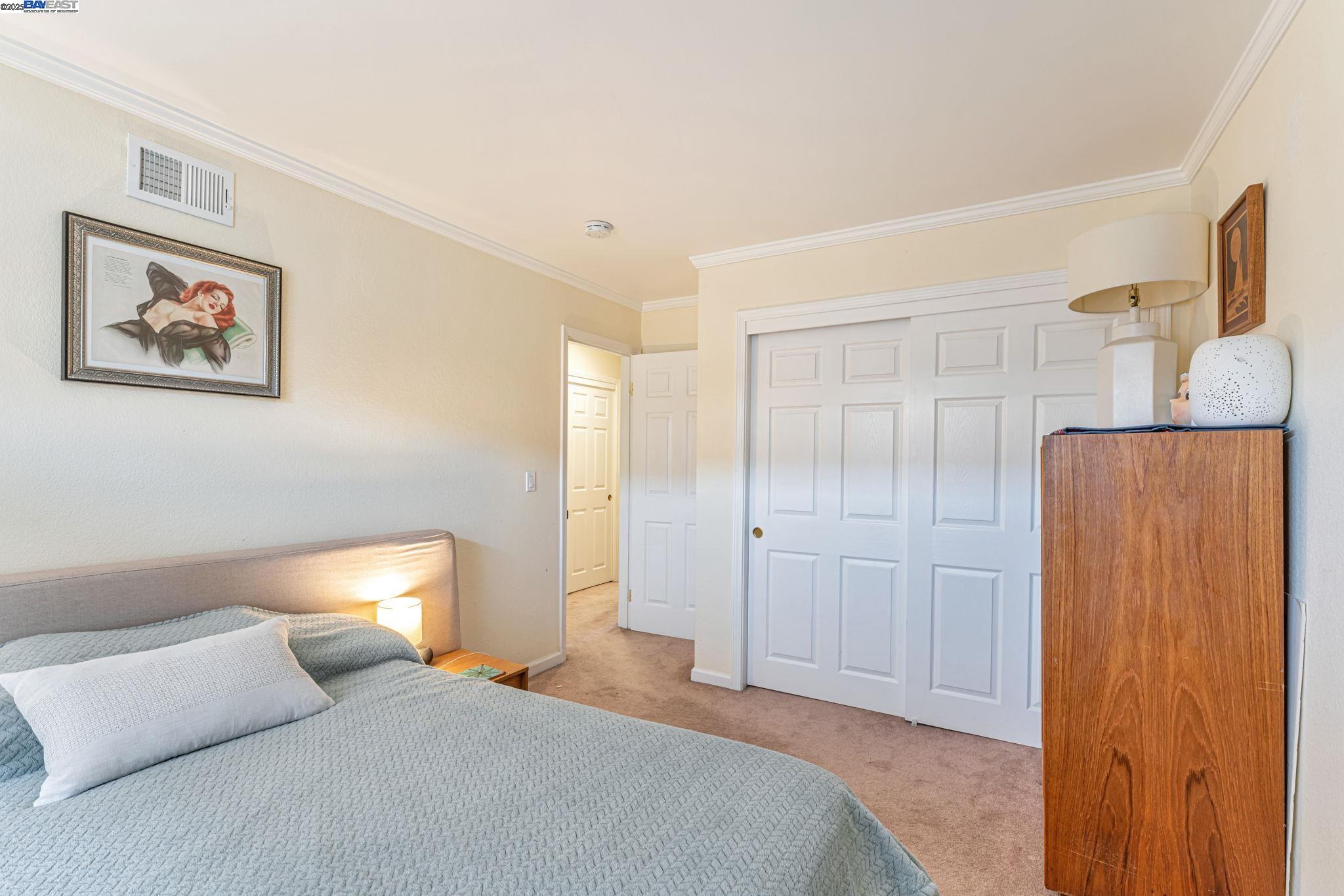 Photo #8: 41109220 Listing: Photo #8
