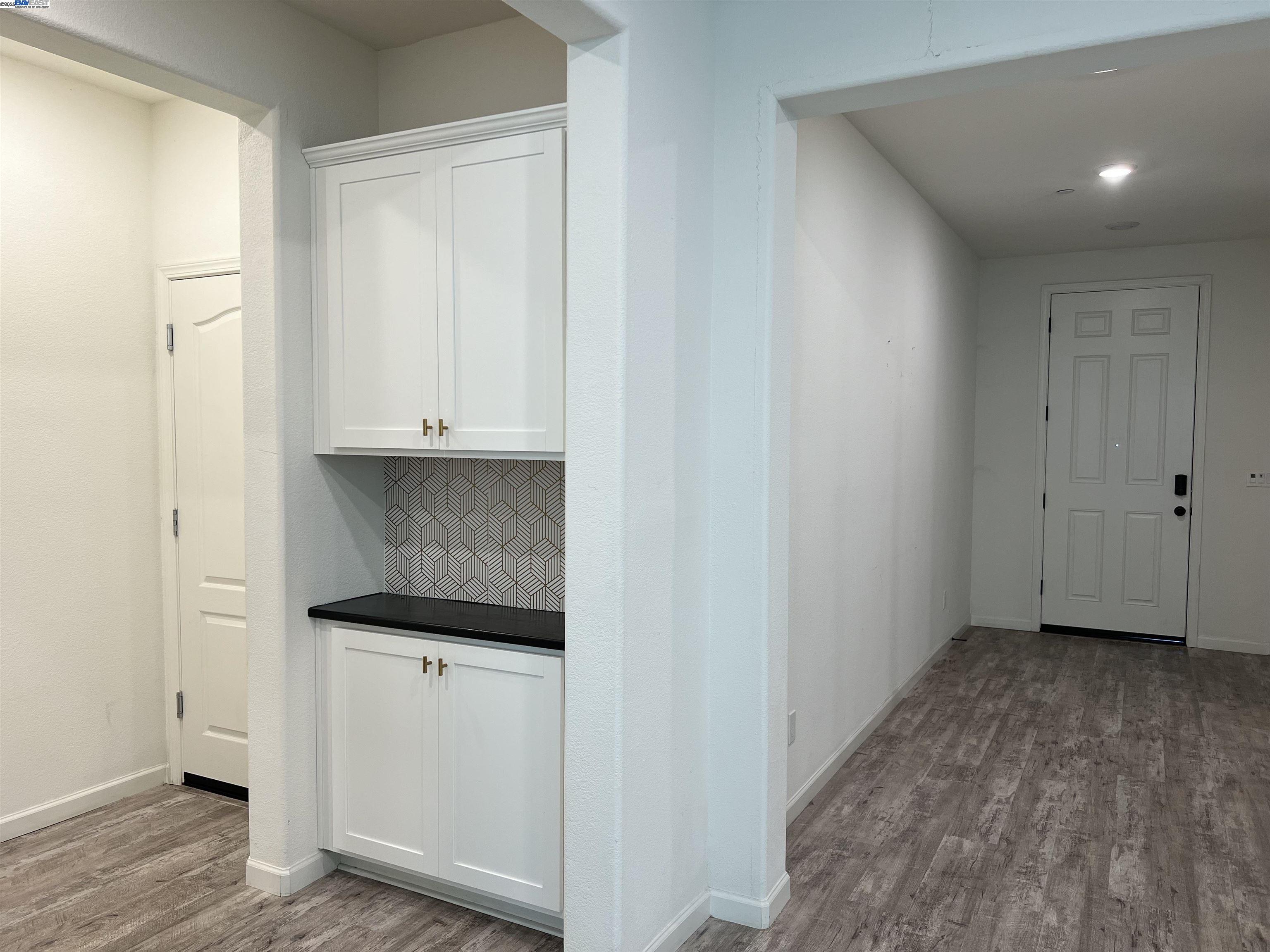 Detail Gallery Image 10 of 16 For 5463 Alvar Loop, Antioch,  CA 94531 - 3 Beds | 2 Baths
