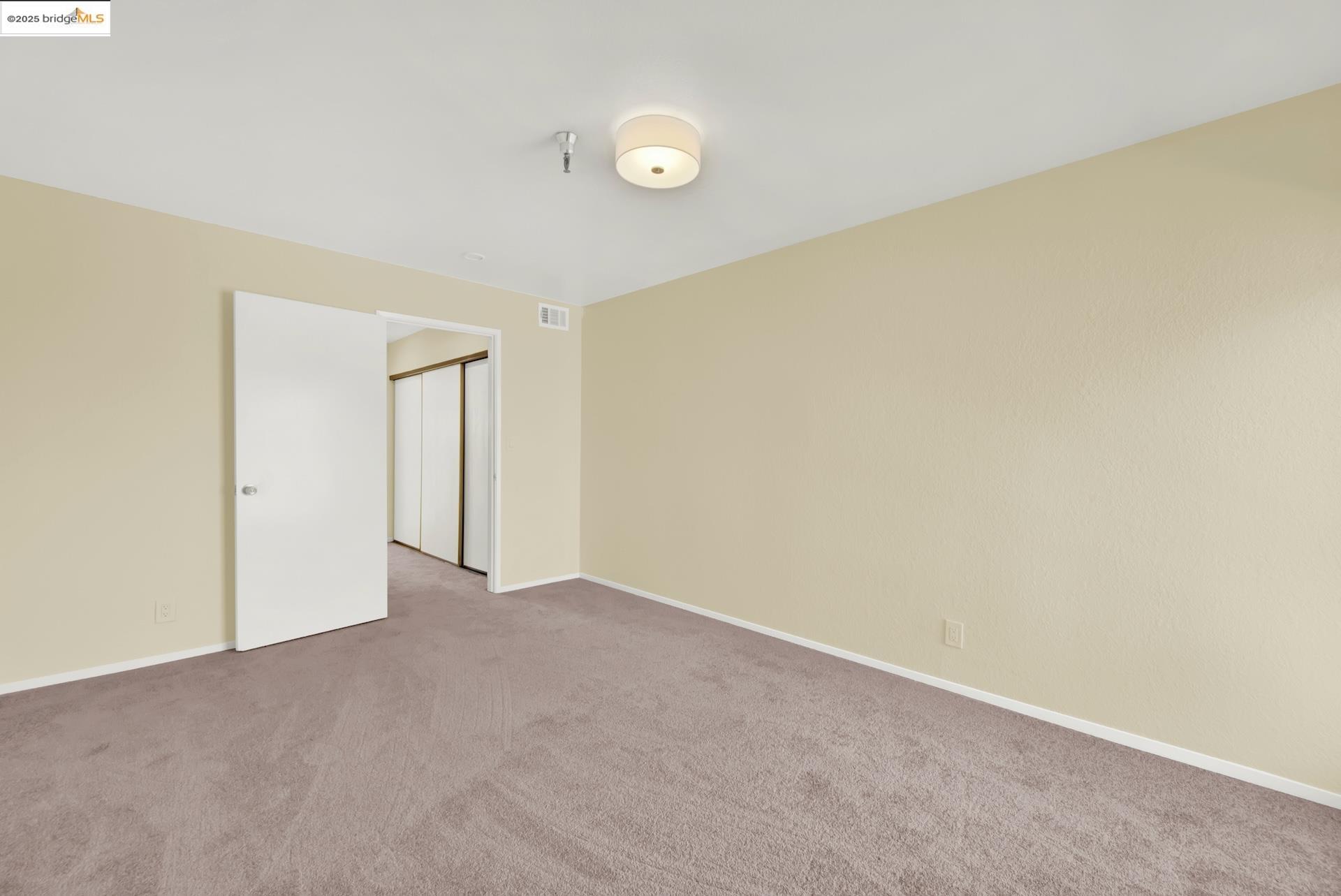 Detail Gallery Image 25 of 46 For 2121 Vale Rd #52,  San Pablo,  CA 94806 - 3 Beds | 3 Baths