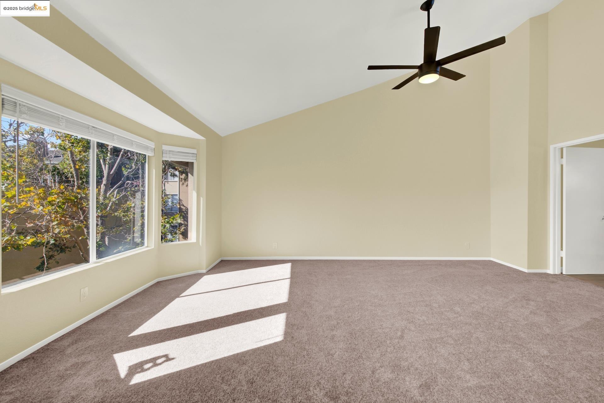 Detail Gallery Image 28 of 46 For 2121 Vale Rd #52,  San Pablo,  CA 94806 - 3 Beds | 3 Baths