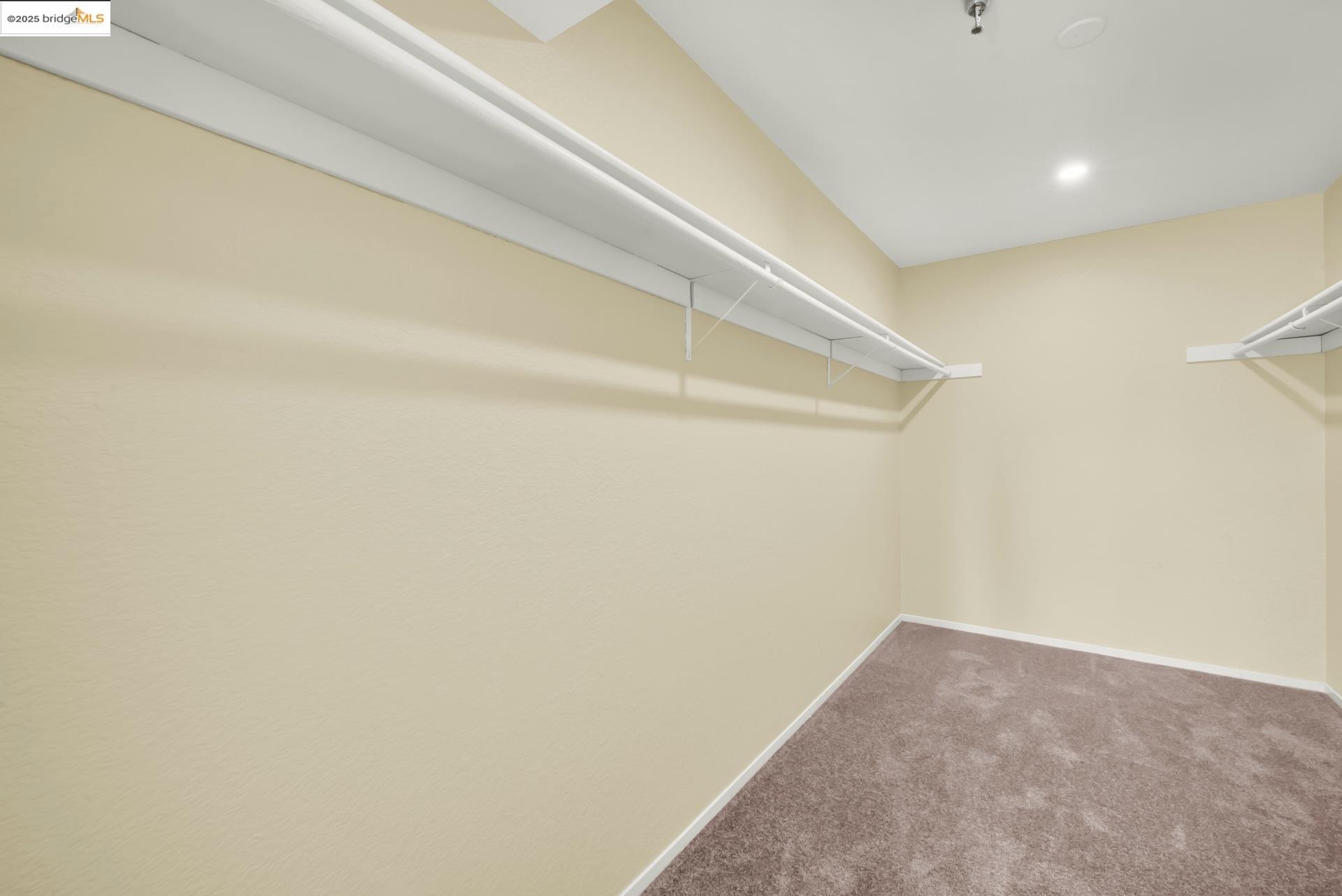 Detail Gallery Image 33 of 46 For 2121 Vale Rd #52,  San Pablo,  CA 94806 - 3 Beds | 3 Baths