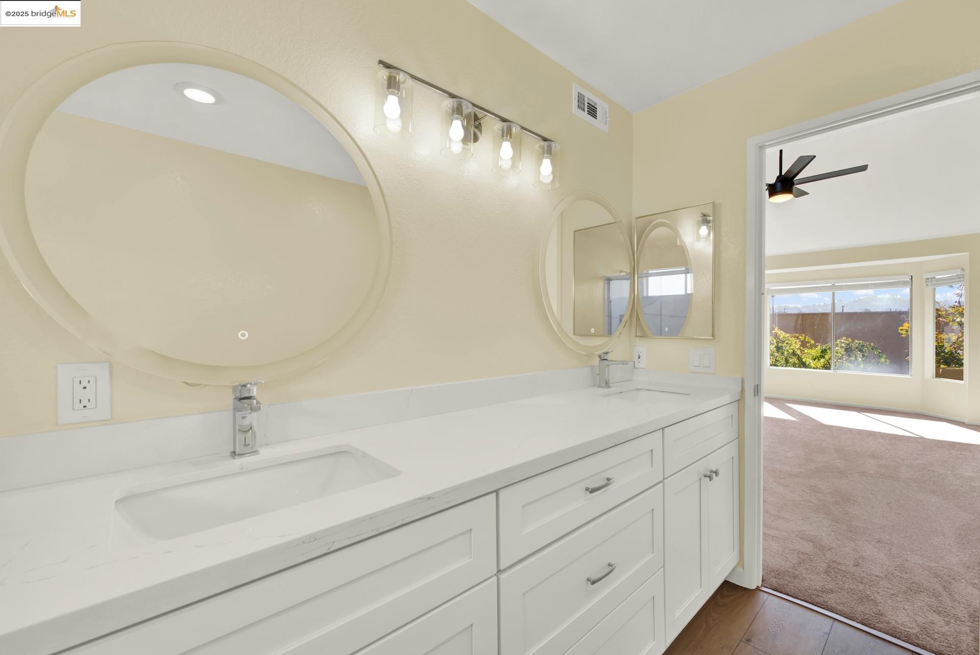 Detail Gallery Image 35 of 46 For 2121 Vale Rd #52,  San Pablo,  CA 94806 - 3 Beds | 3 Baths