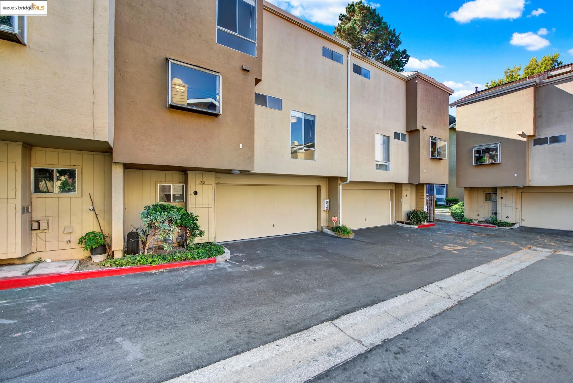Detail Gallery Image 40 of 46 For 2121 Vale Rd #52,  San Pablo,  CA 94806 - 3 Beds | 3 Baths