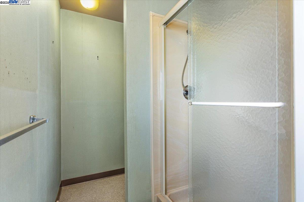 Detail Gallery Image 26 of 60 For 2904 Bayview Dr, Alameda,  CA 94501 - 3 Beds | 2/1 Baths