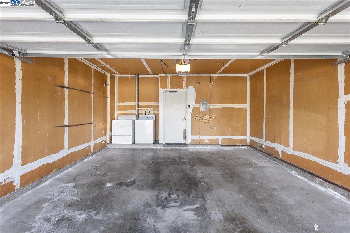 Detail Gallery Image 48 of 60 For 2904 Bayview Dr, Alameda,  CA 94501 - 3 Beds | 2/1 Baths