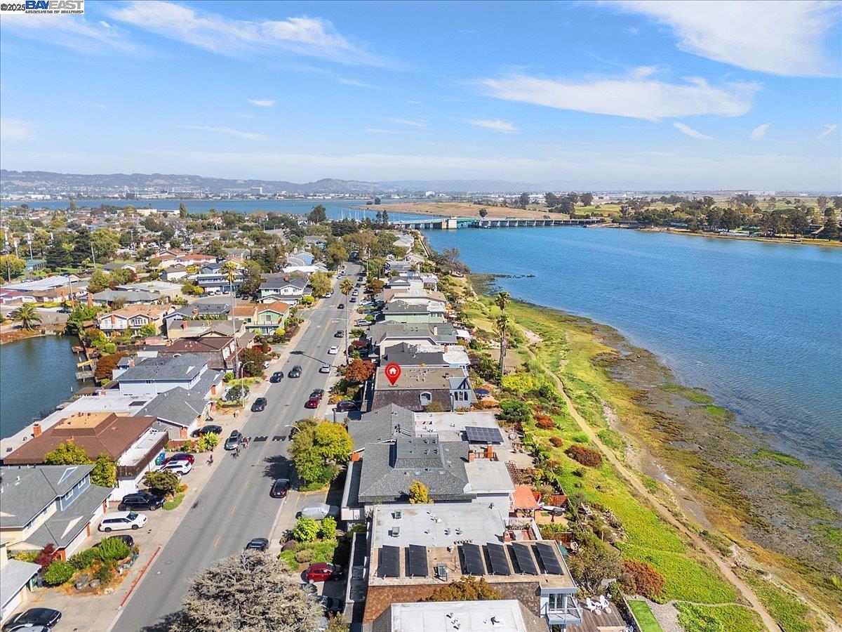 Detail Gallery Image 55 of 60 For 2904 Bayview Dr, Alameda,  CA 94501 - 3 Beds | 2/1 Baths