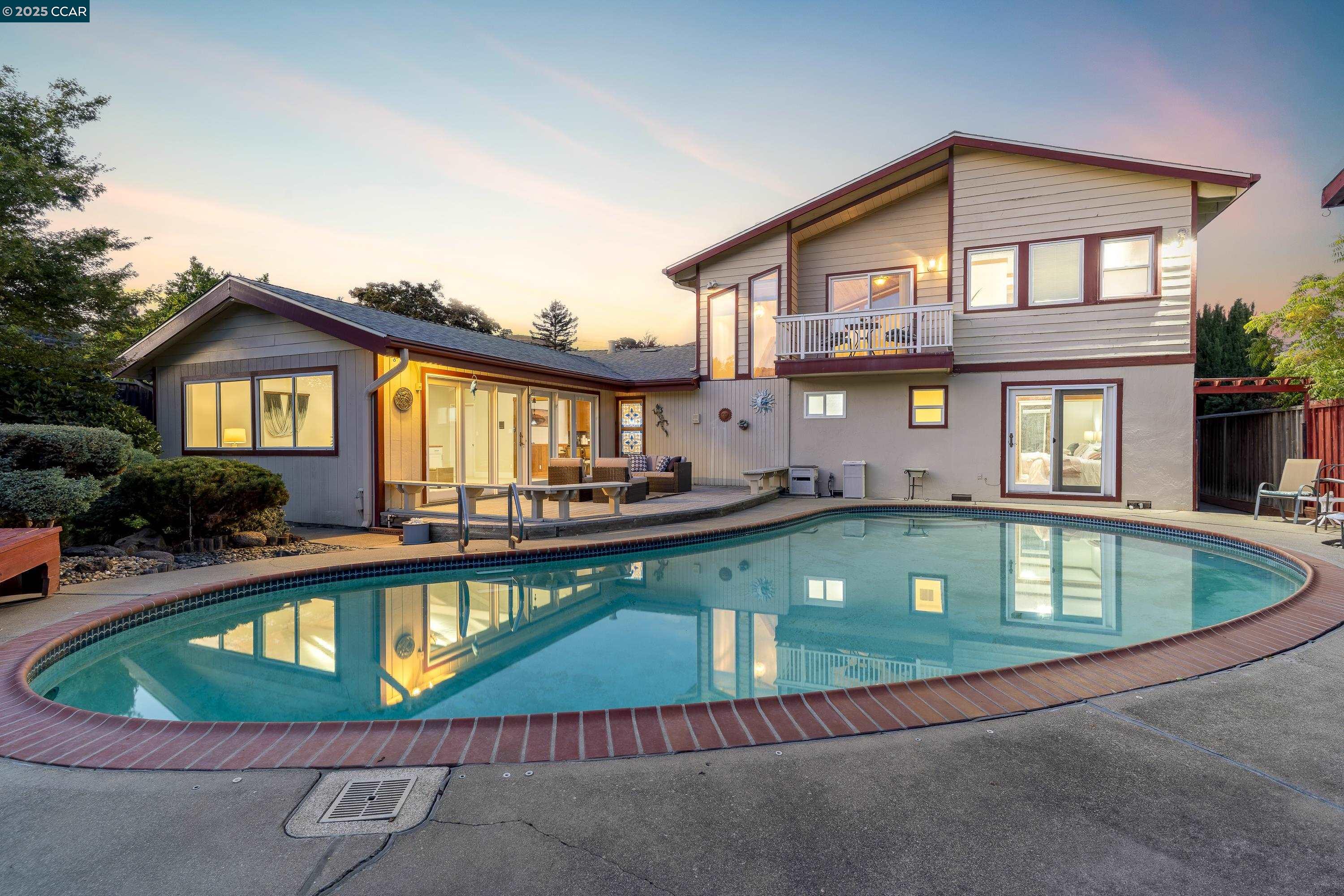 Detail Gallery Image 1 of 48 For 3846 Madera St, Pinole,  CA 94564 - 3 Beds | 3 Baths