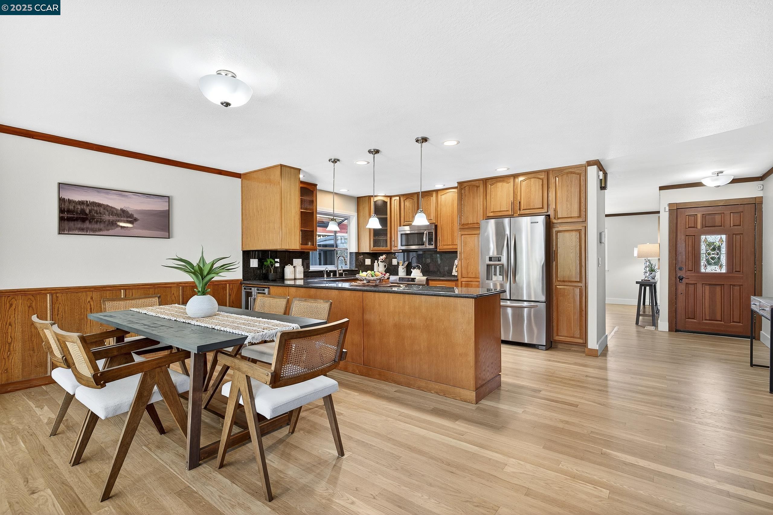 Detail Gallery Image 13 of 48 For 3846 Madera St, Pinole,  CA 94564 - 3 Beds | 3 Baths