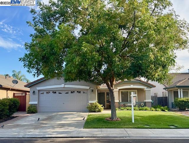 Detail Gallery Image 2 of 23 For 1084 Schadeck St, Manteca,  CA 95336 - 3 Beds | 2 Baths