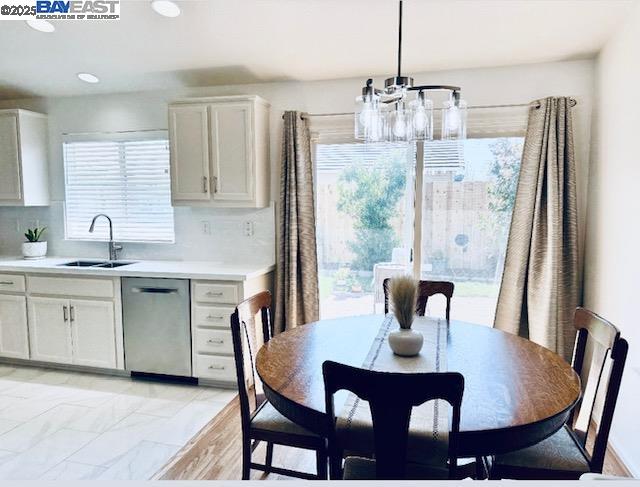 Detail Gallery Image 10 of 23 For 1084 Schadeck St, Manteca,  CA 95336 - 3 Beds | 2 Baths
