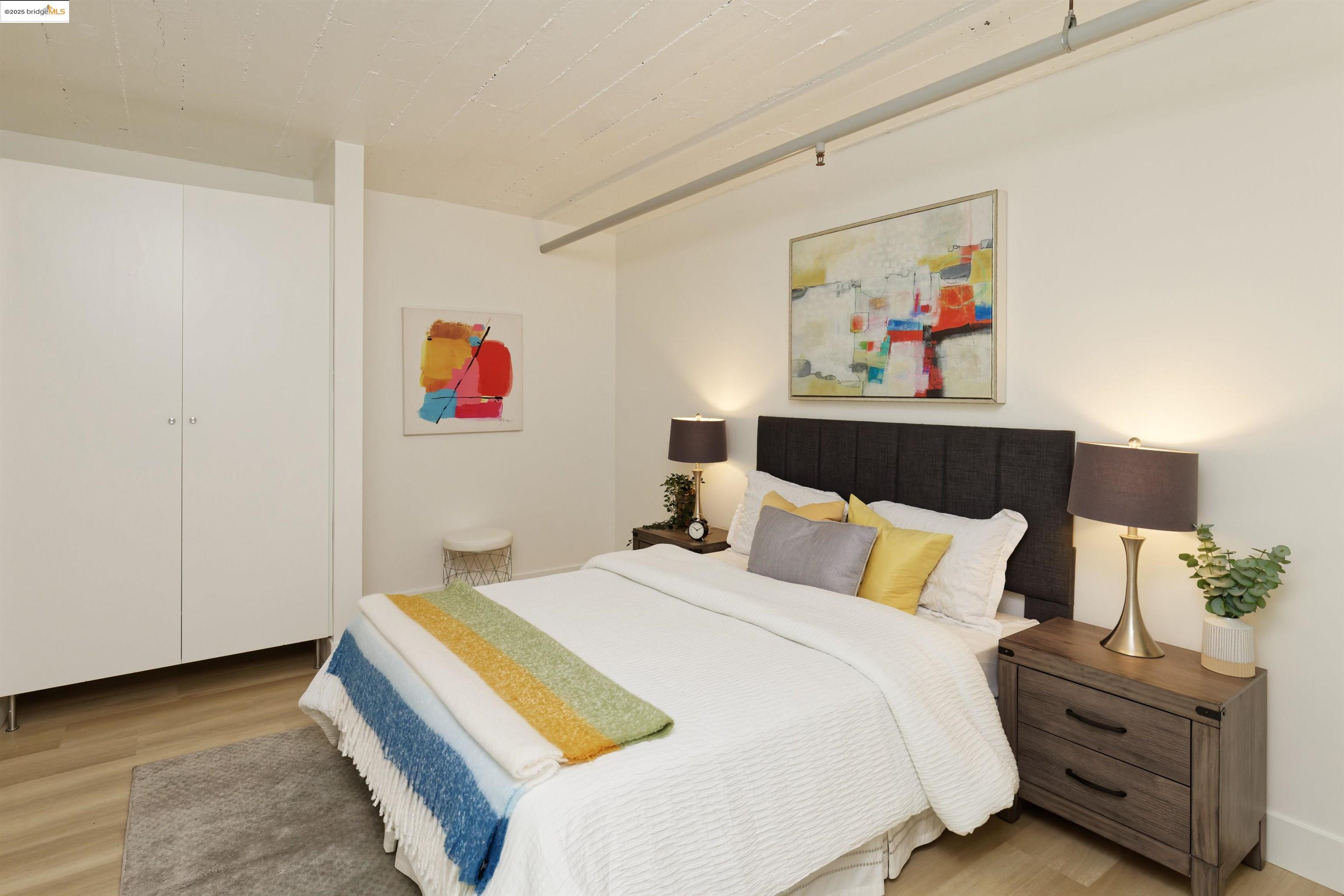 Detail Gallery Image 20 of 42 For 1201 Pine St #315,  Oakland,  CA 94607-1461 - 2 Beds | 2/1 Baths
