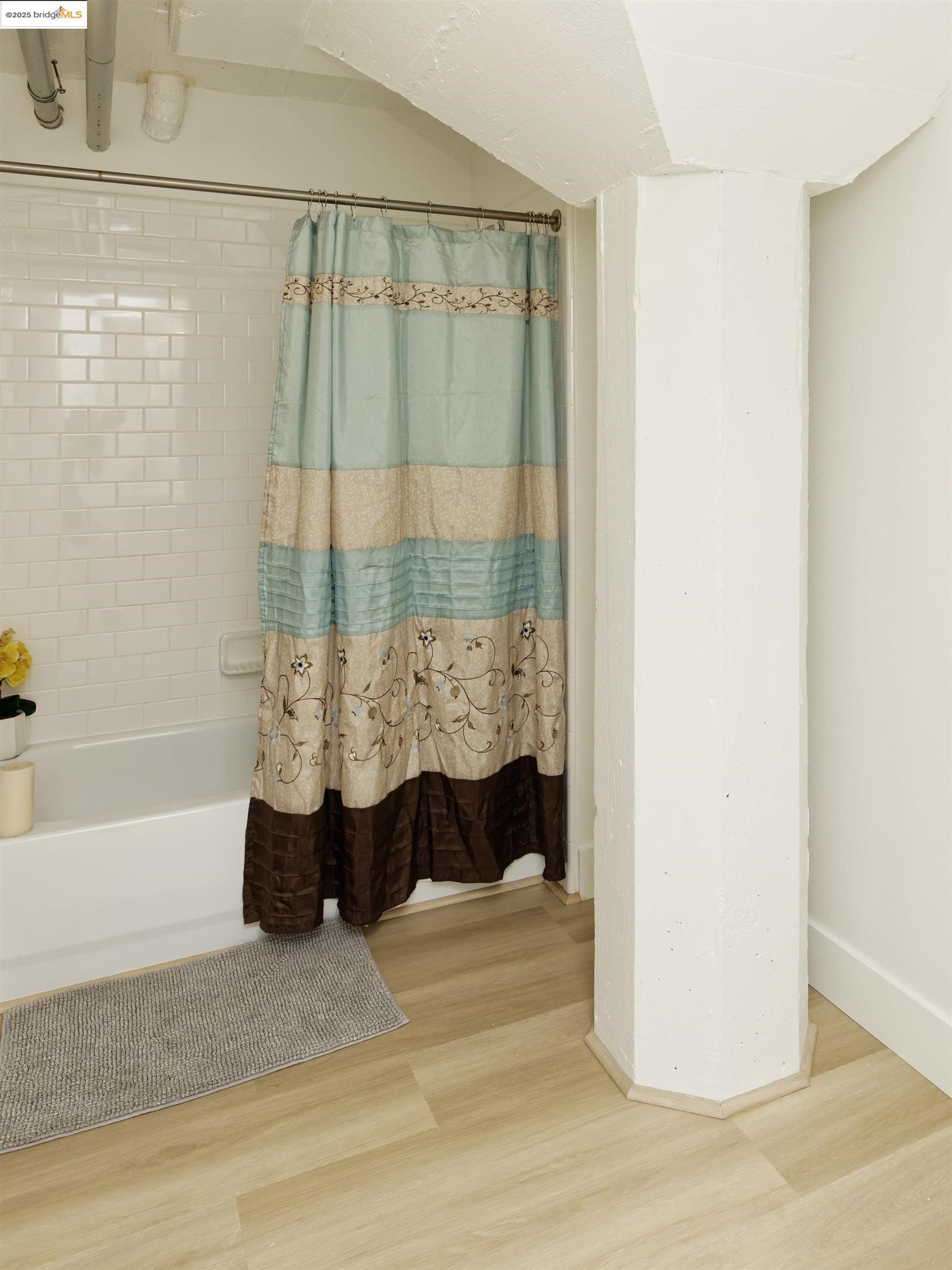 Detail Gallery Image 30 of 42 For 1201 Pine St #315,  Oakland,  CA 94607-1461 - 2 Beds | 2/1 Baths