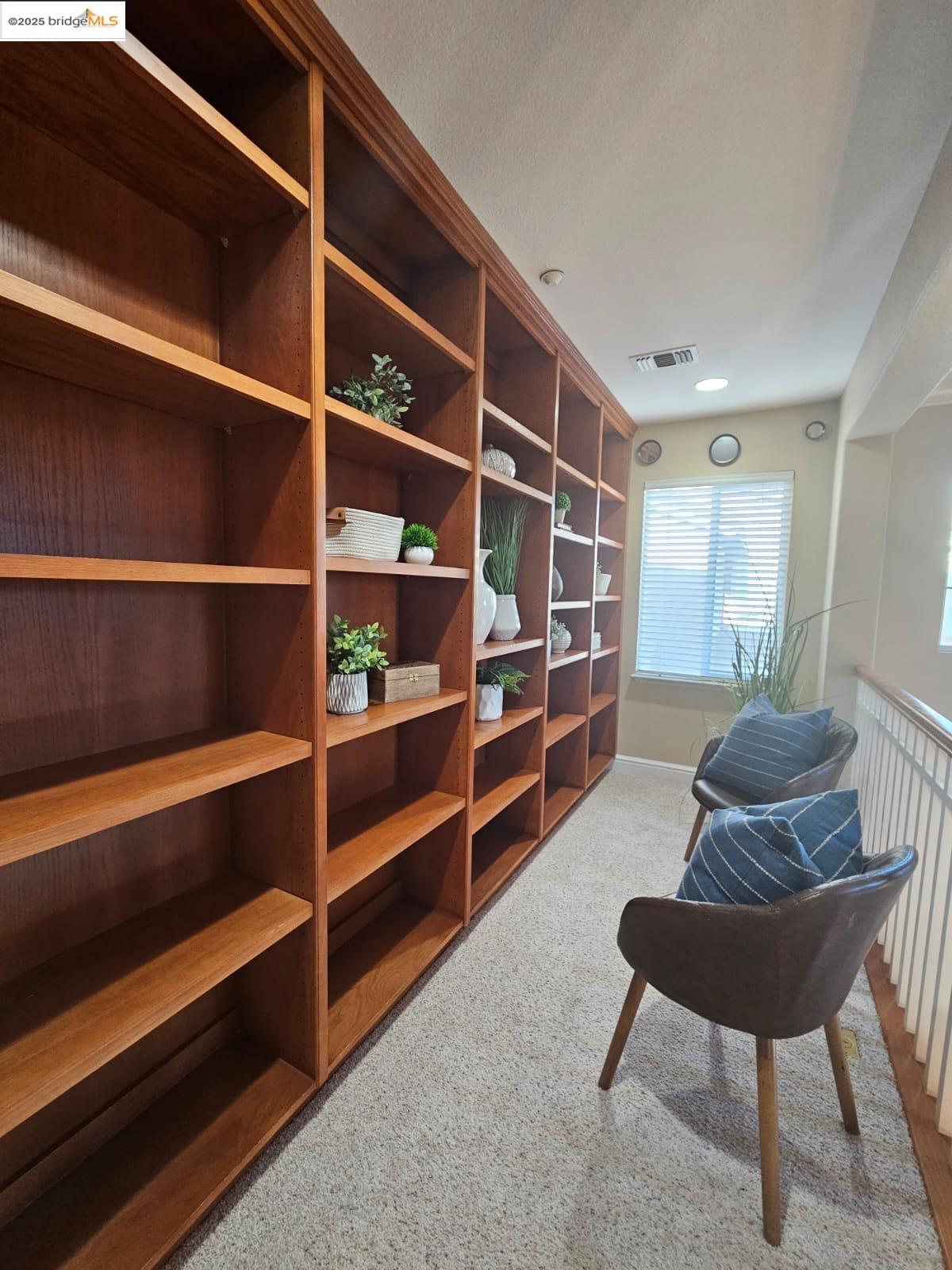 Detail Gallery Image 15 of 24 For 1428 Legend Ln, Brentwood,  CA 94513 - 5 Beds | 3 Baths
