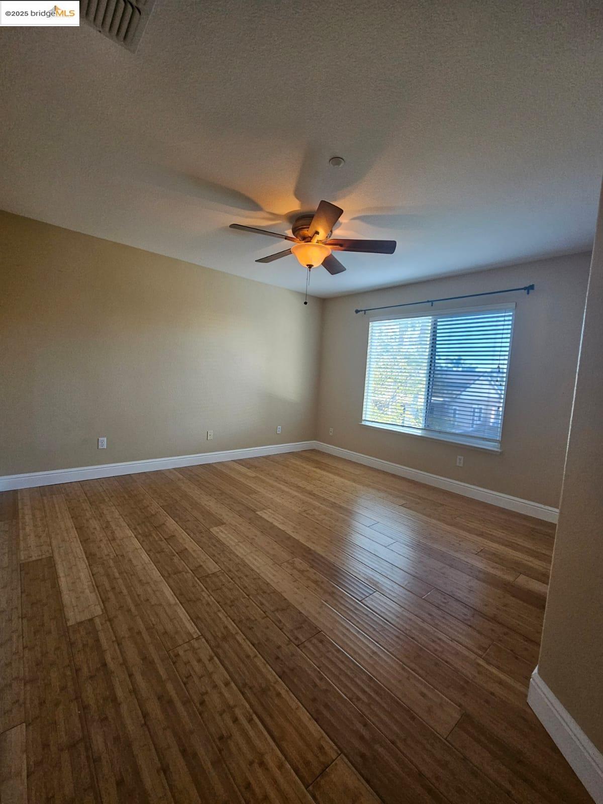 Detail Gallery Image 22 of 24 For 1428 Legend Ln, Brentwood,  CA 94513 - 5 Beds | 3 Baths