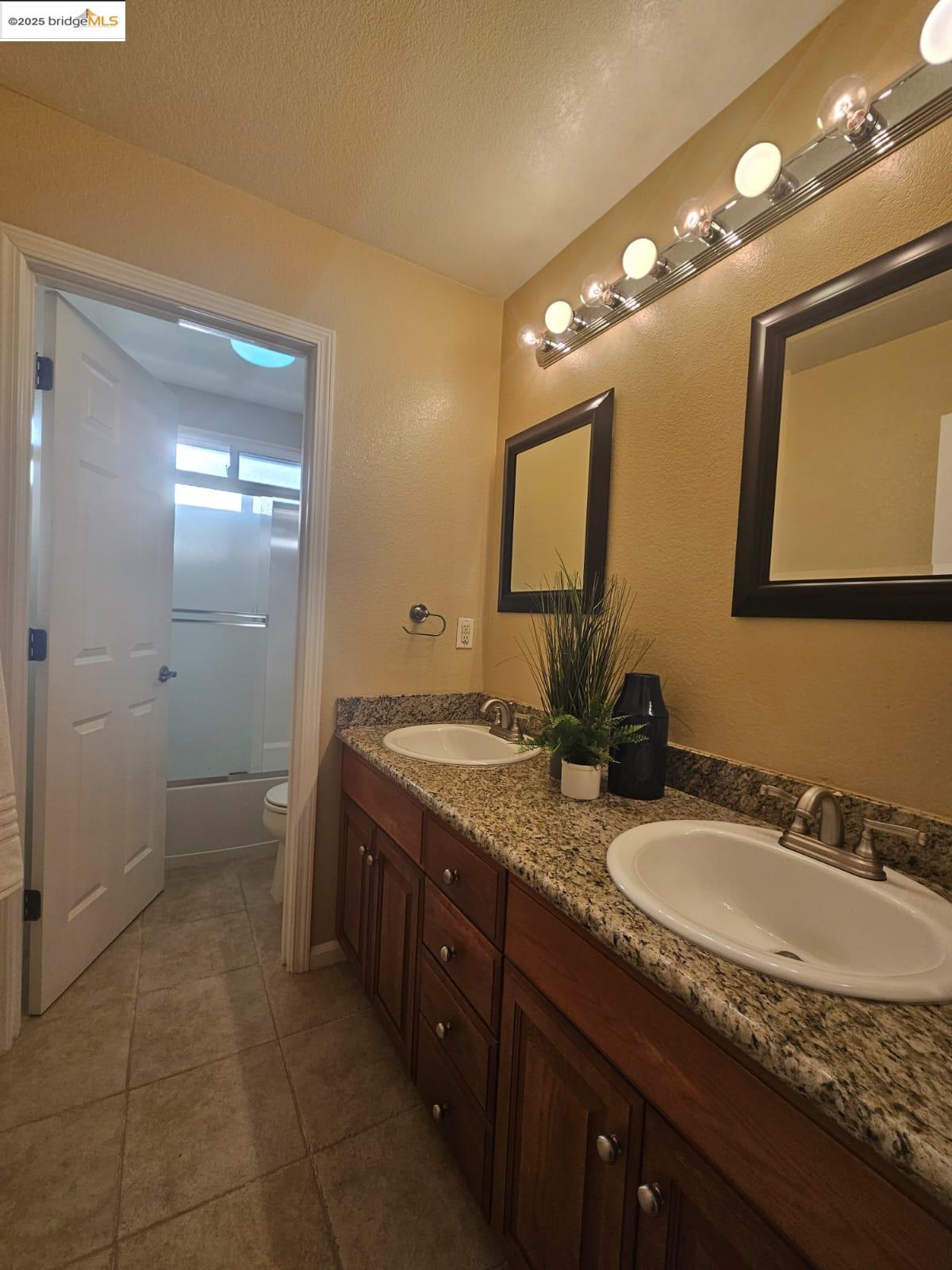 Detail Gallery Image 24 of 24 For 1428 Legend Ln, Brentwood,  CA 94513 - 5 Beds | 3 Baths